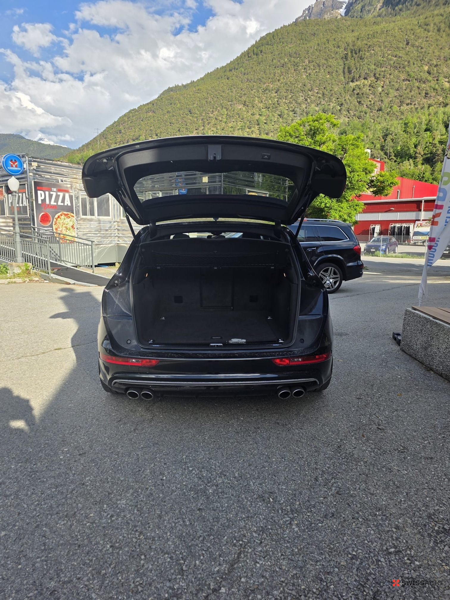 Auction Image
