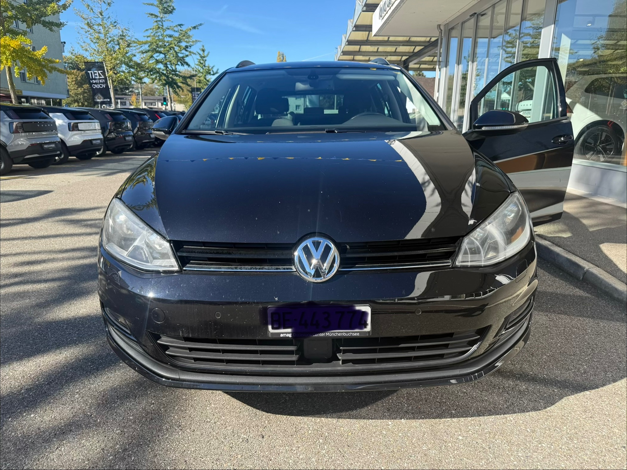 Auction Image