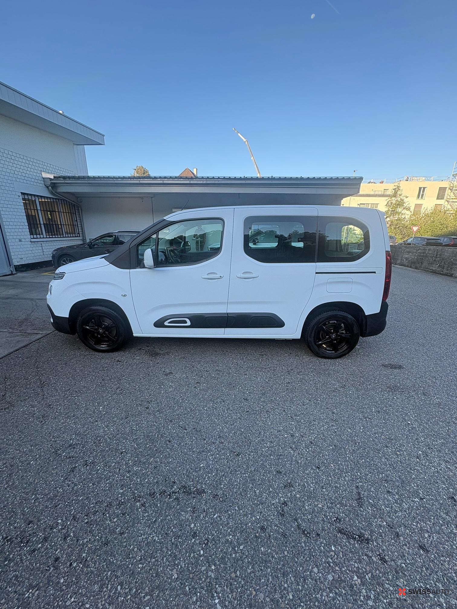 Auction Image