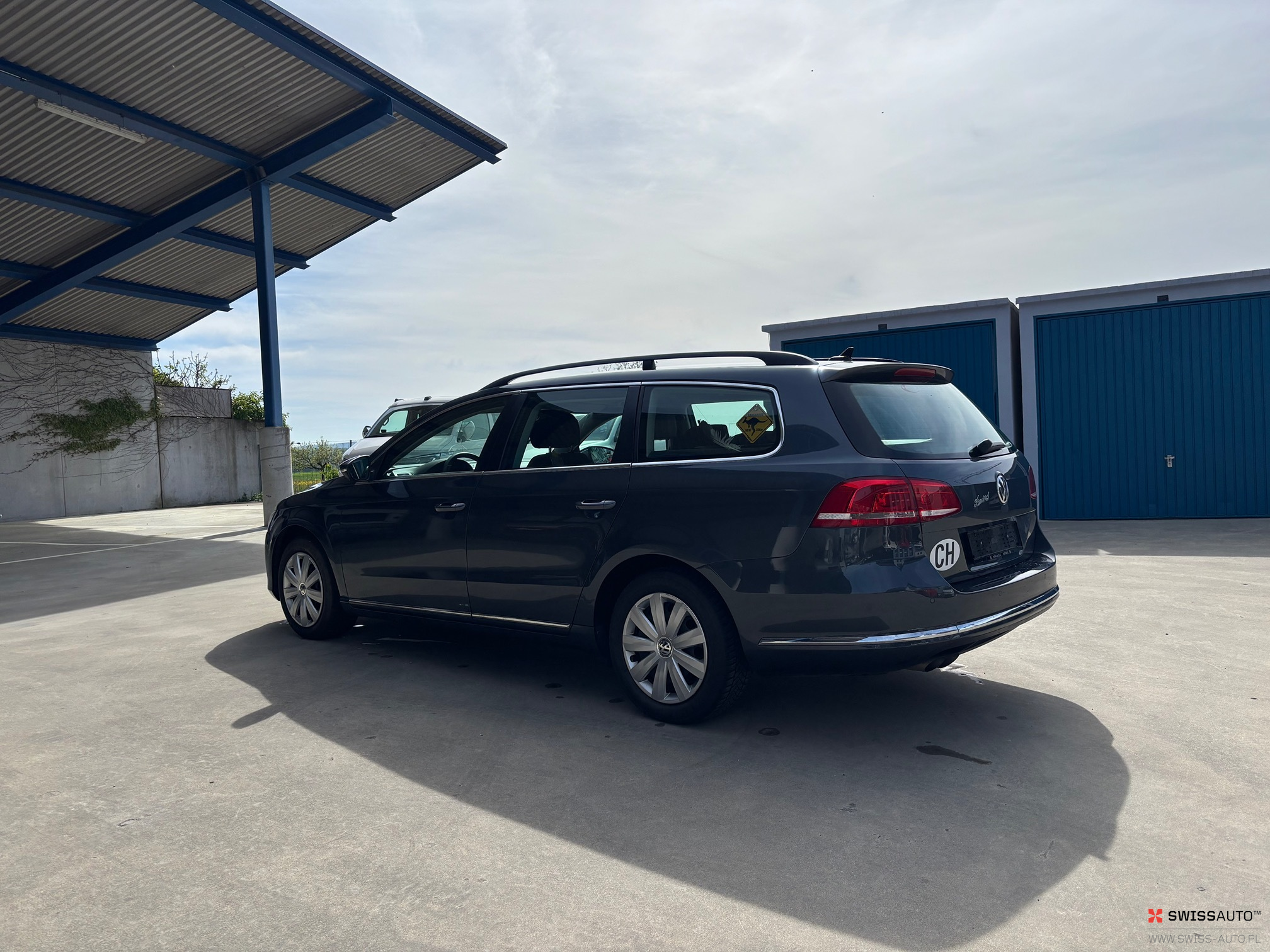 Auction Image