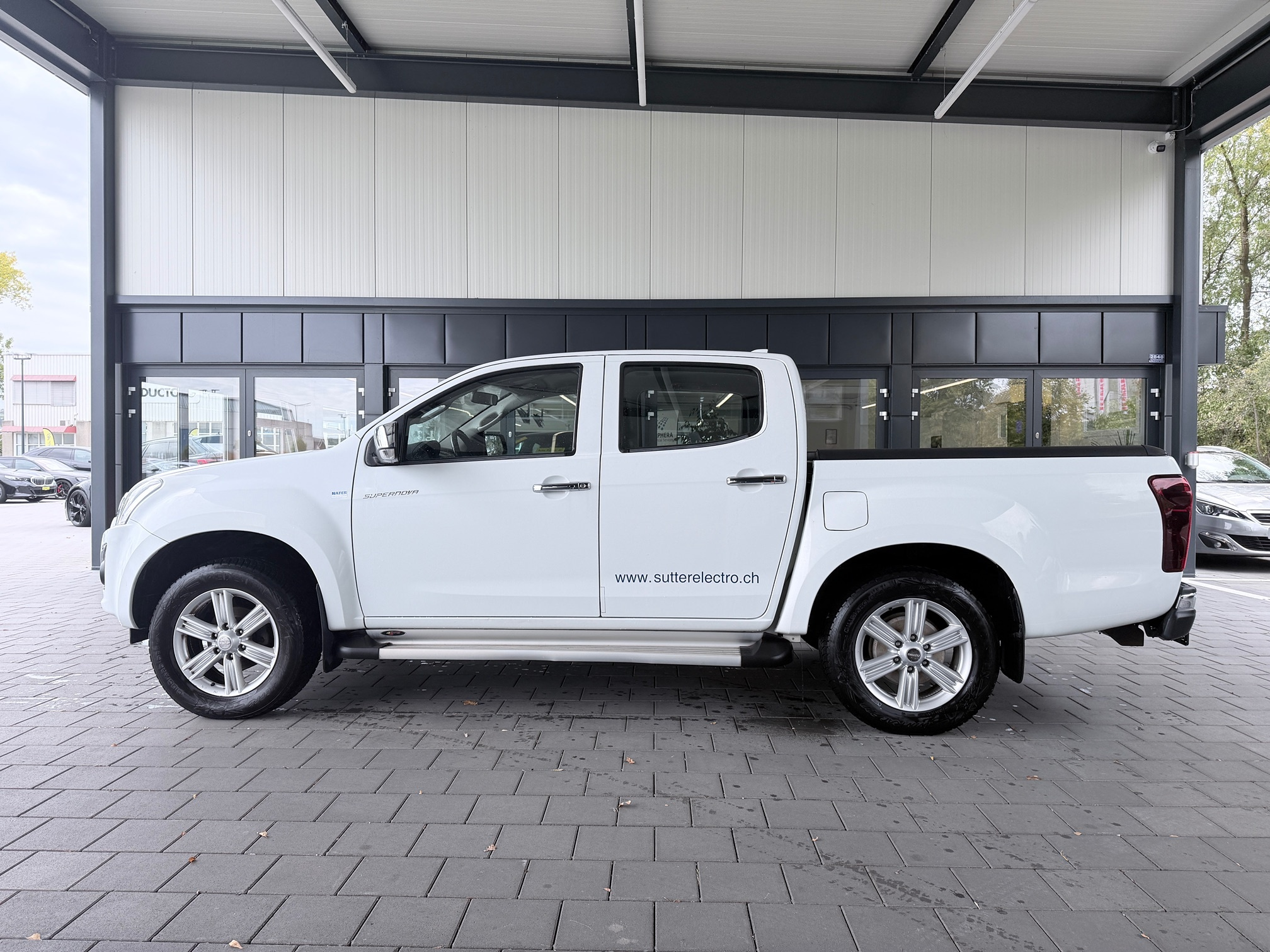 Auction Image