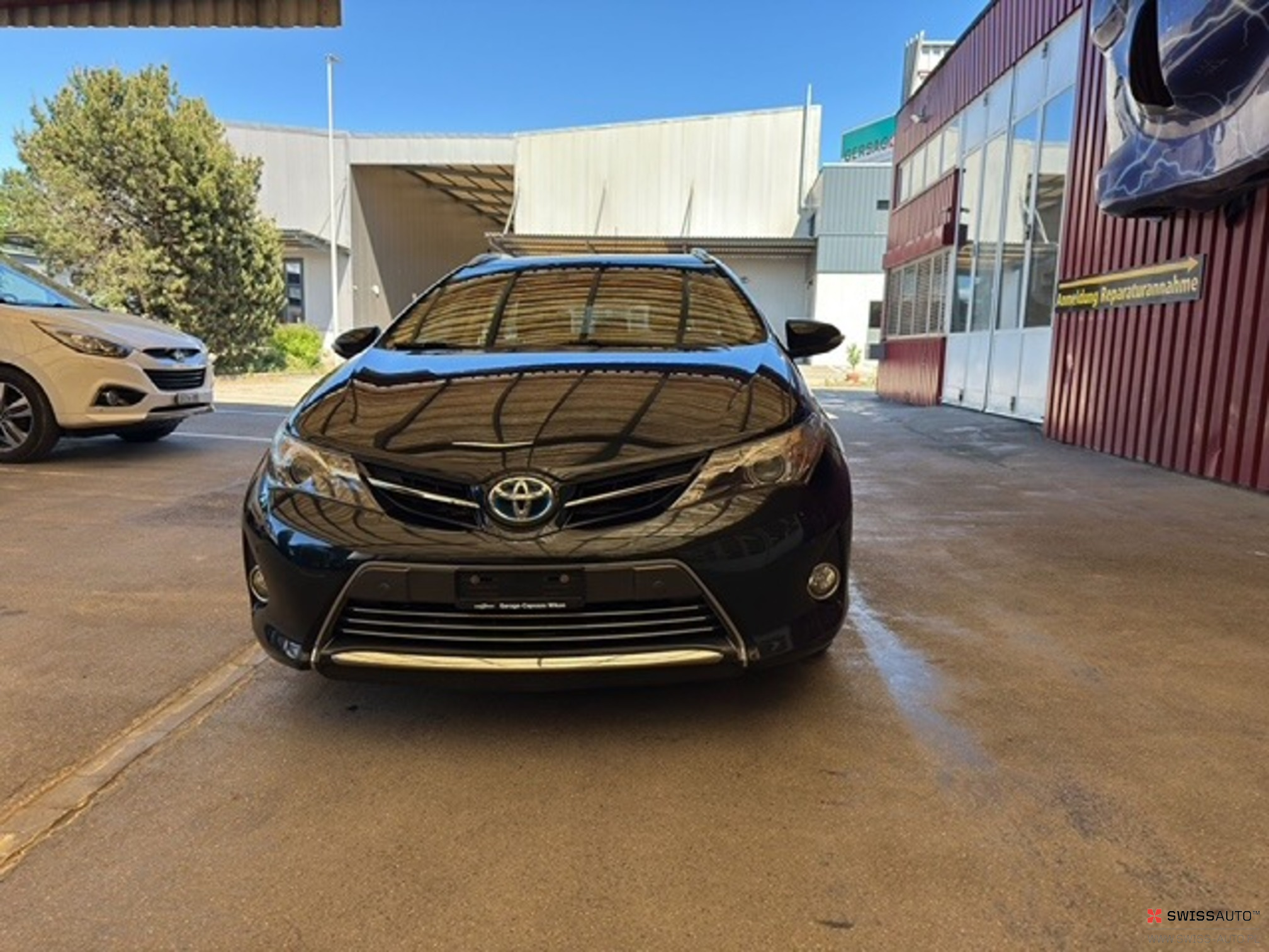 Auction Image