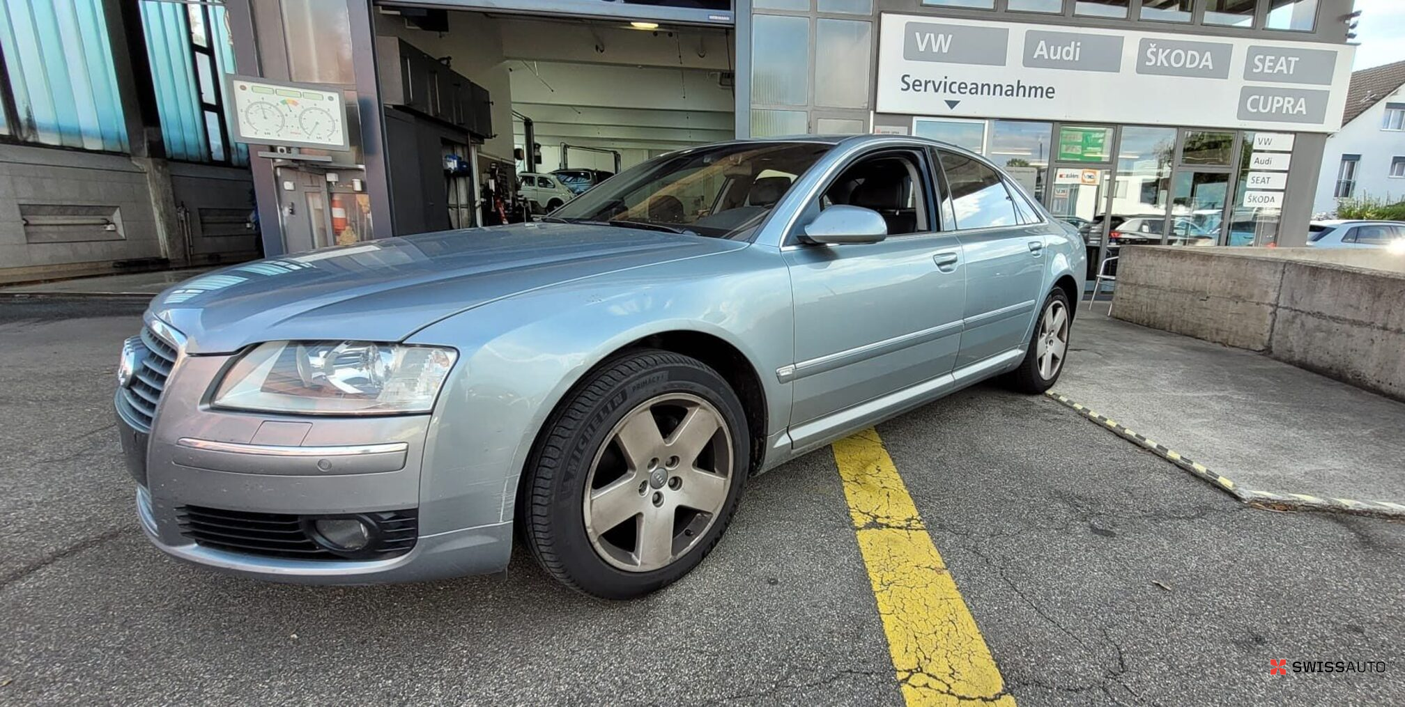 Auction Image