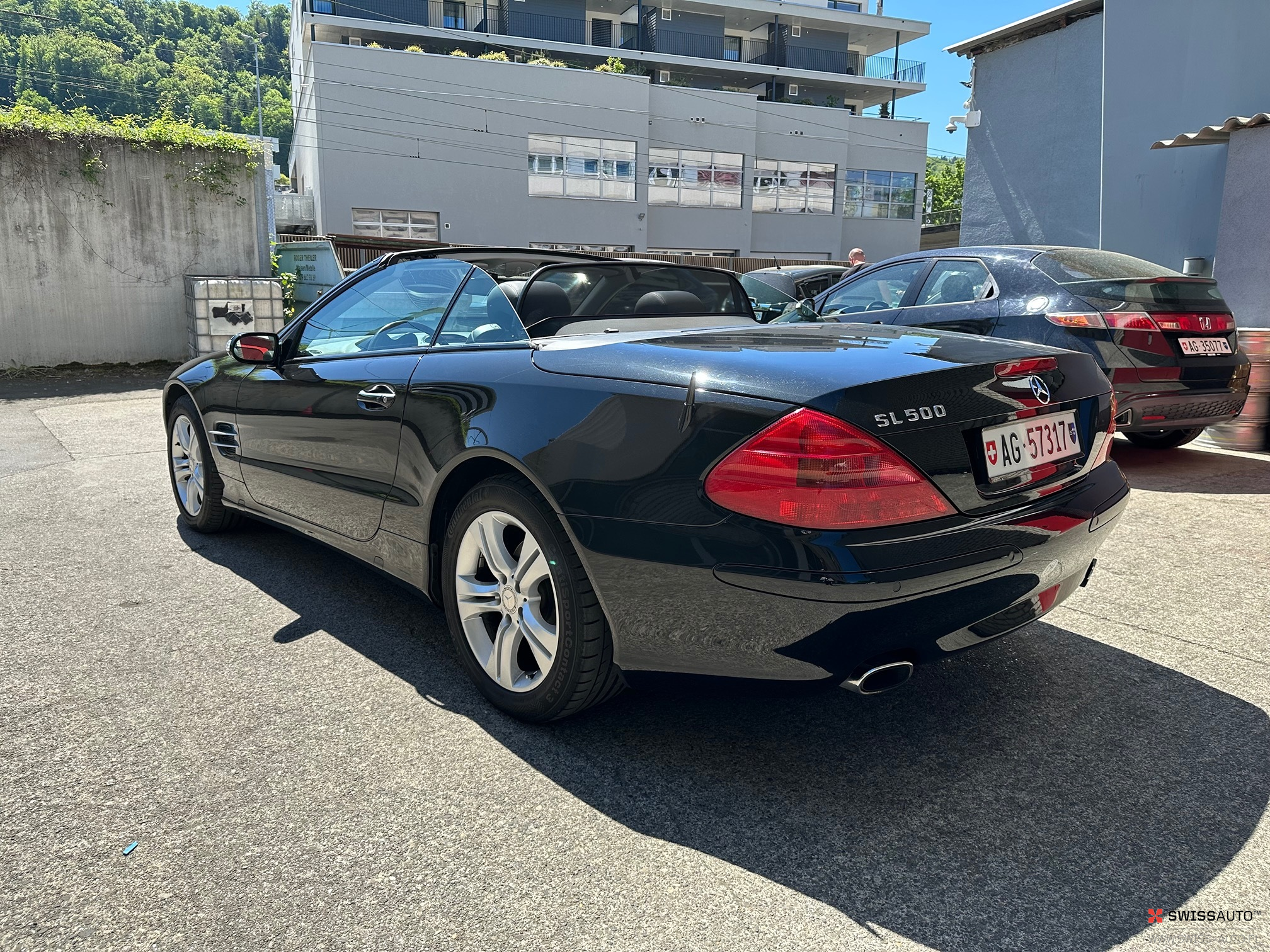 Auction Image