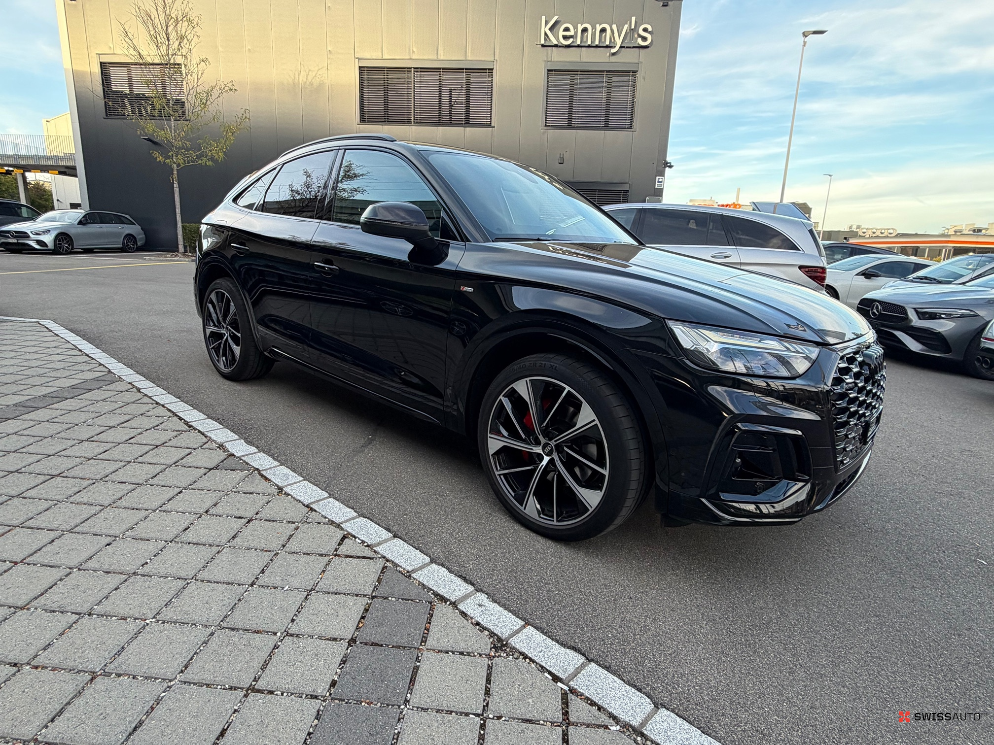 Auction Image