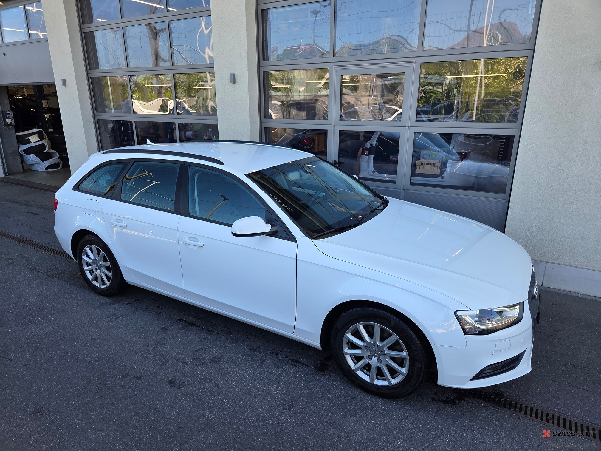 Auction Image