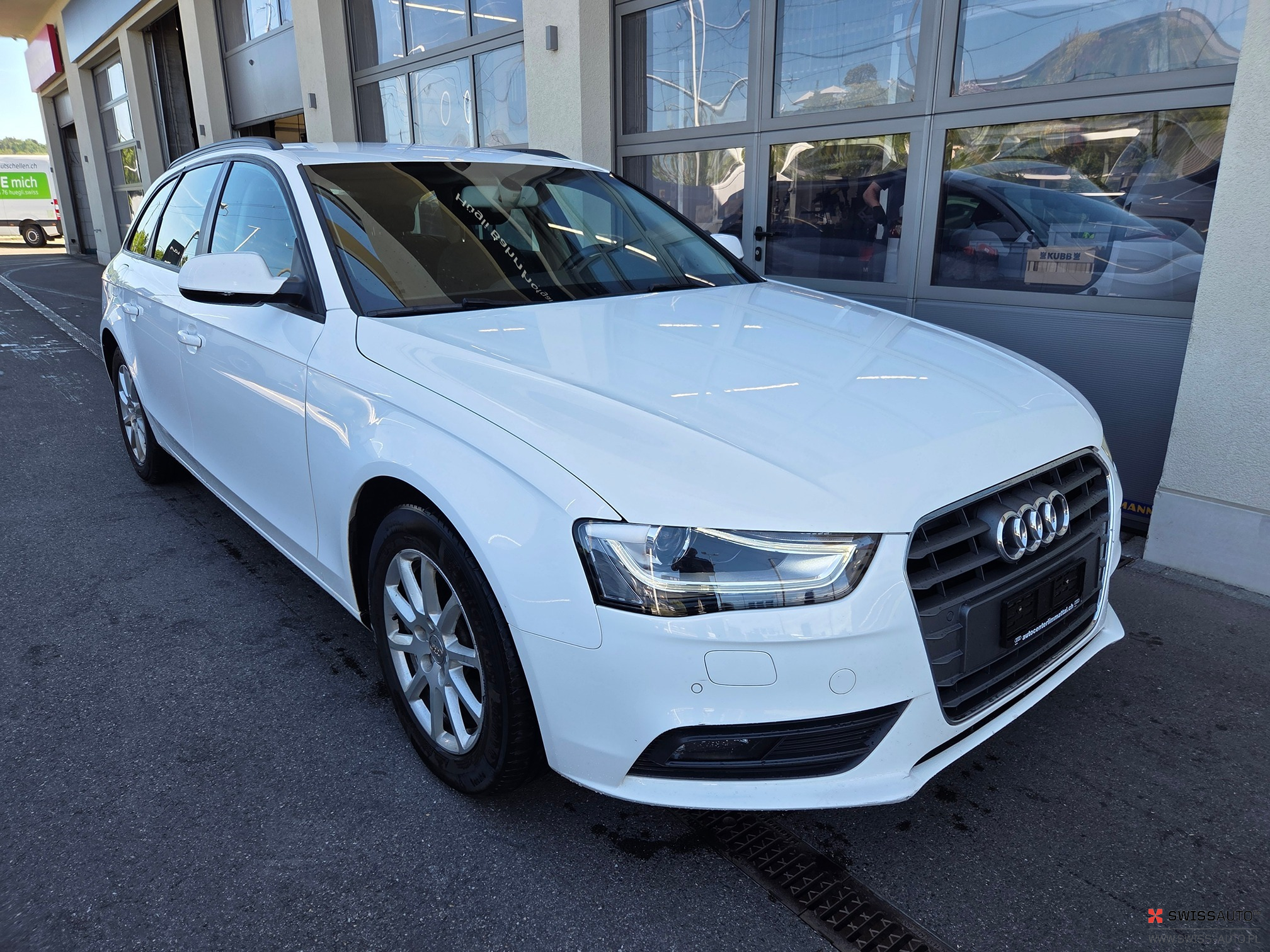 Auction Image