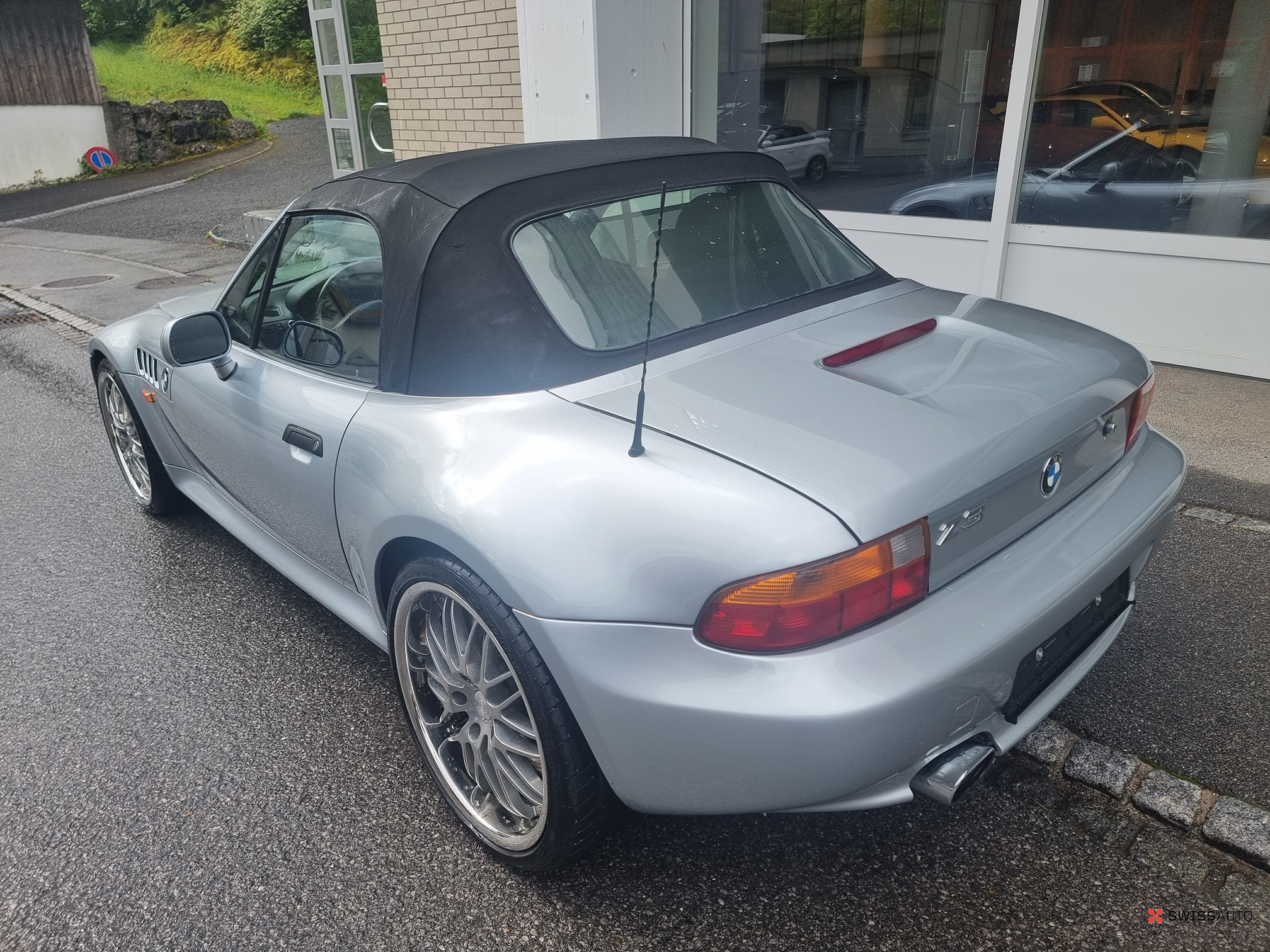 Auction Image