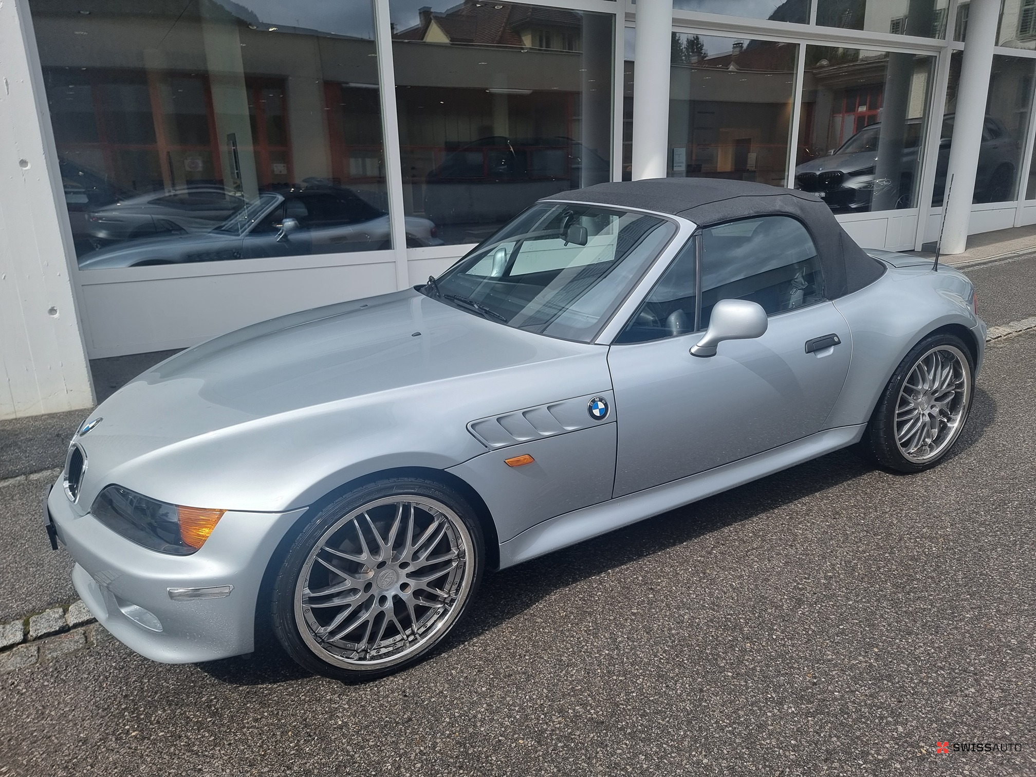 Auction Image