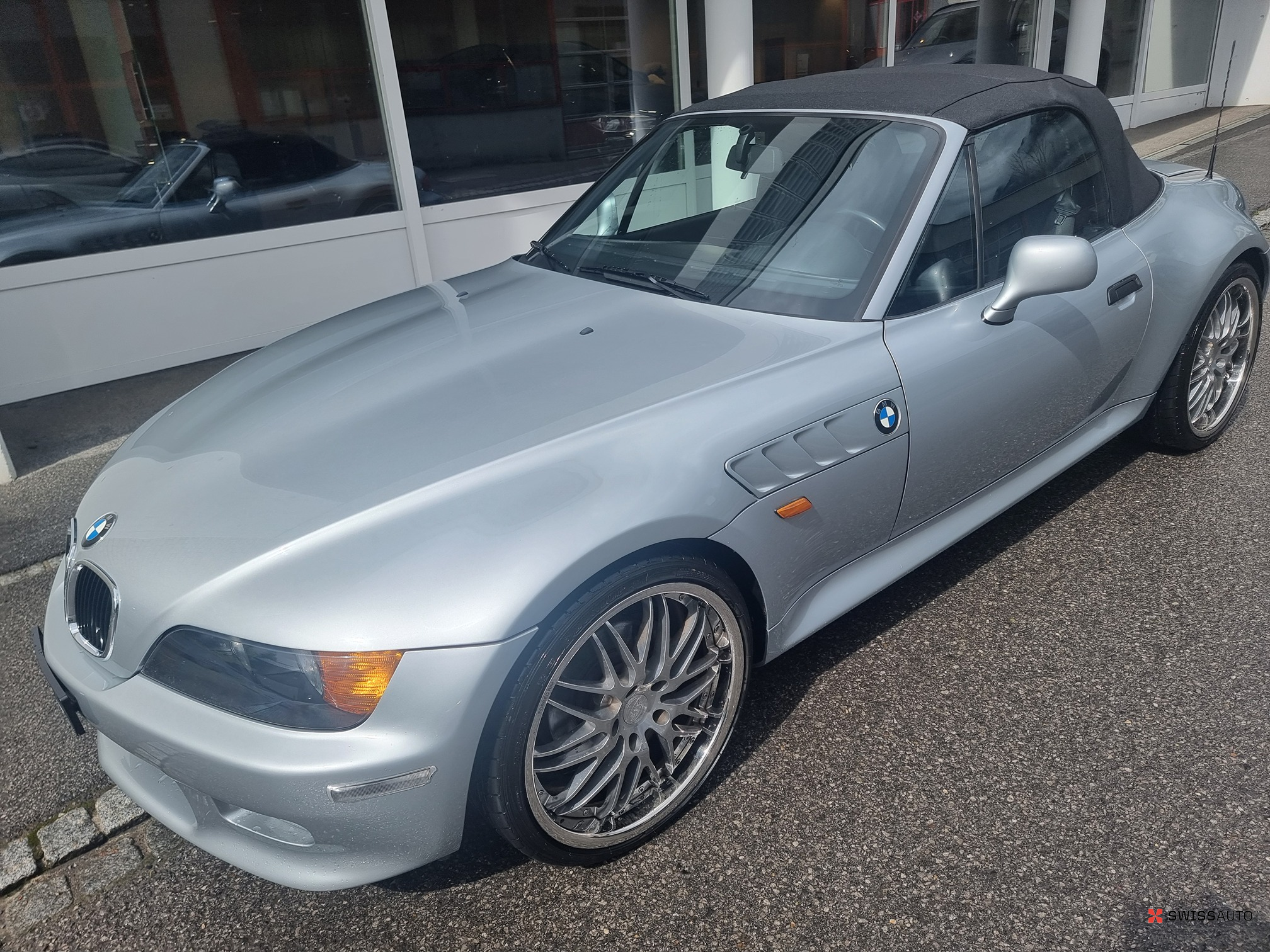 Auction Image