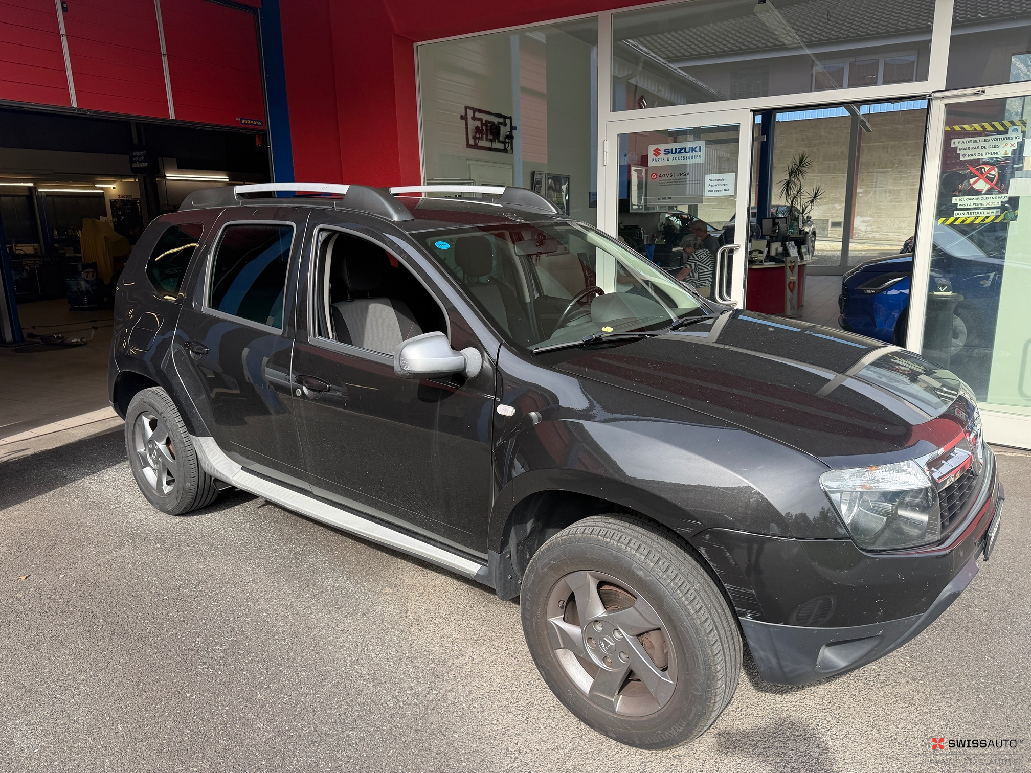 Auction Image