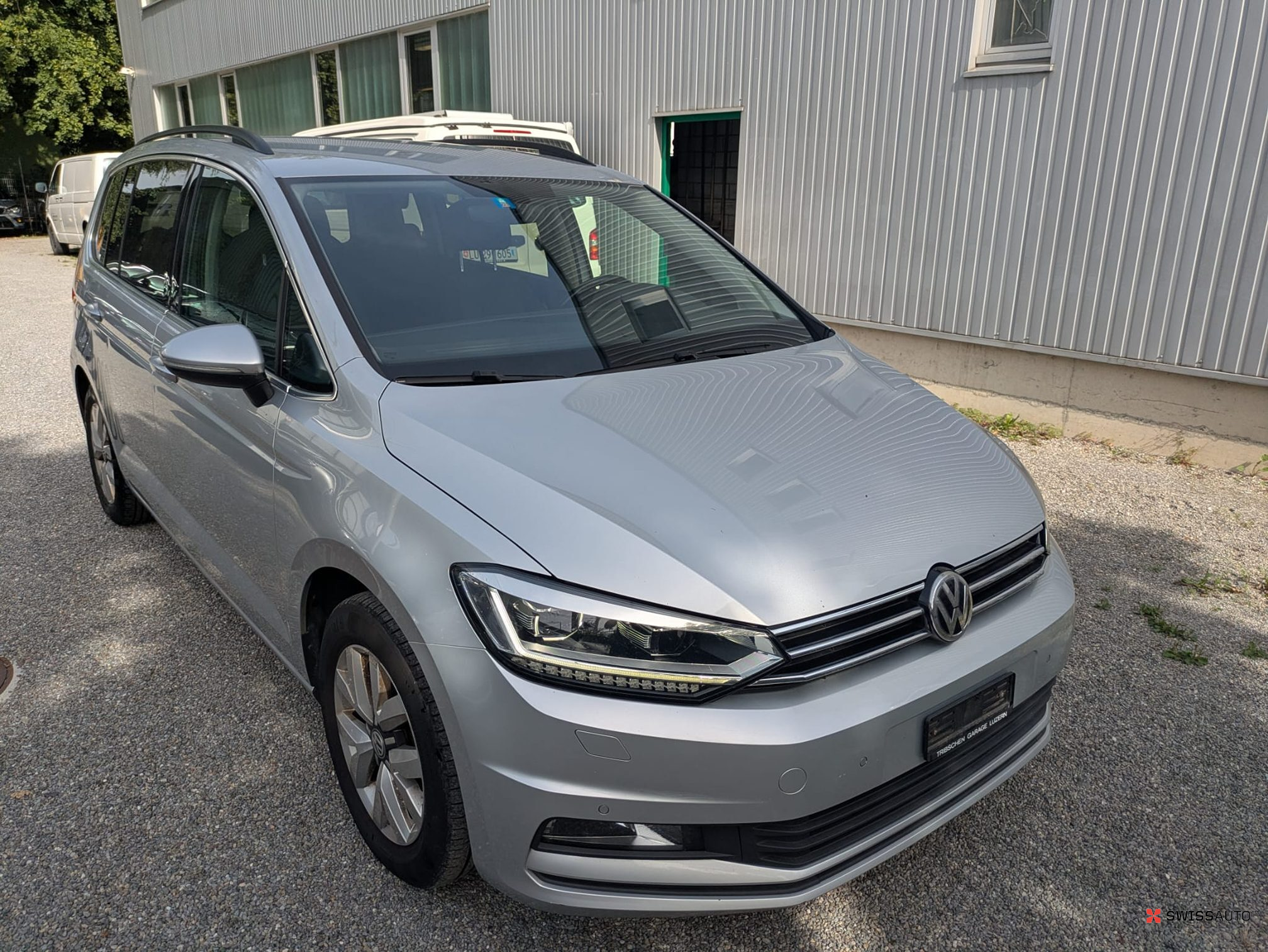 Auction Image