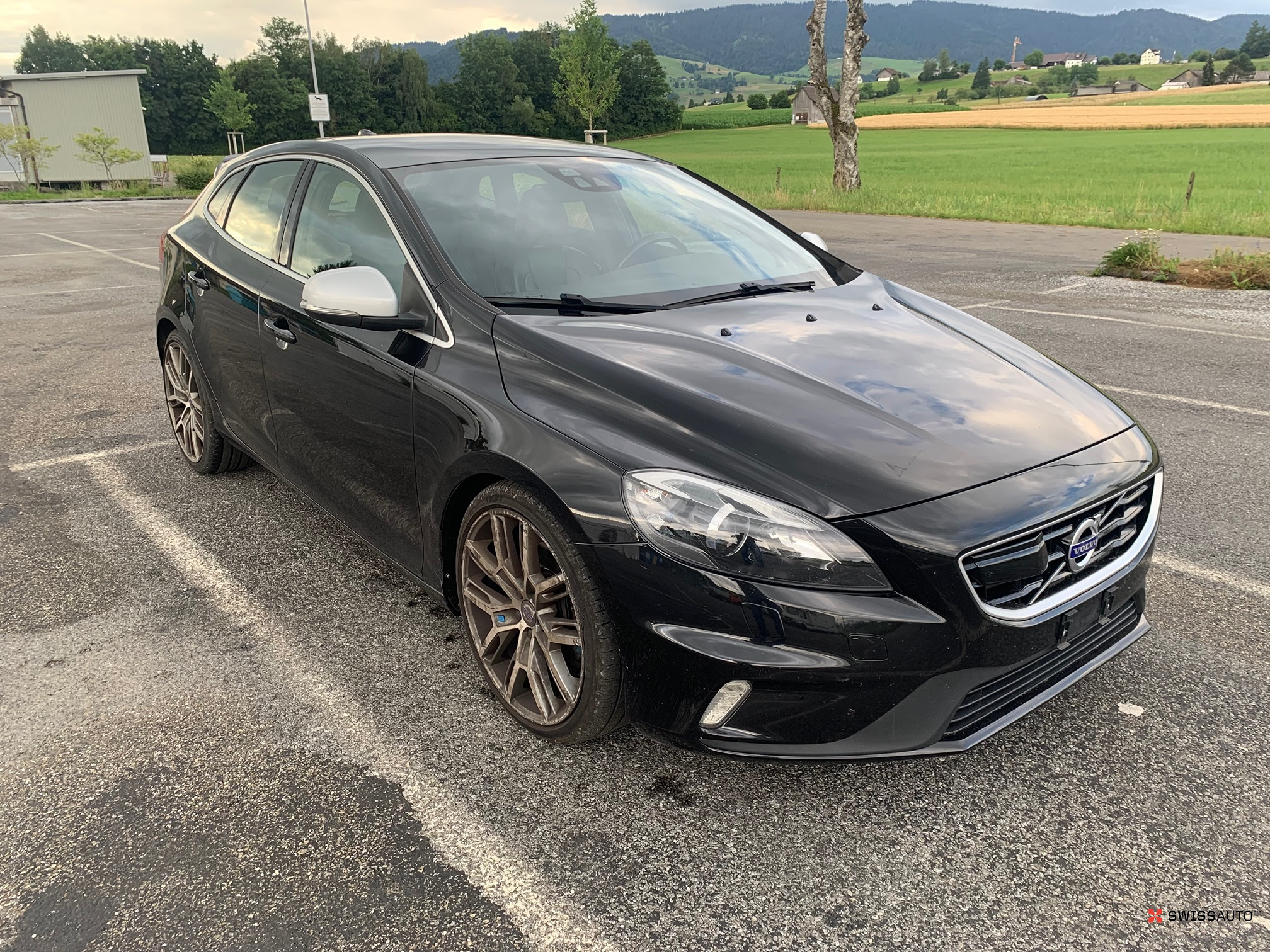 Auction Image