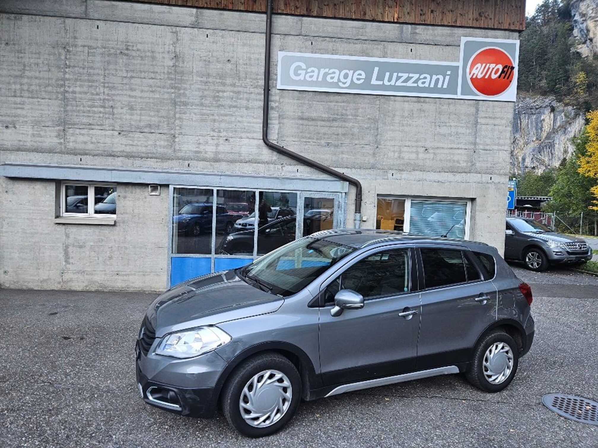 Auction Image