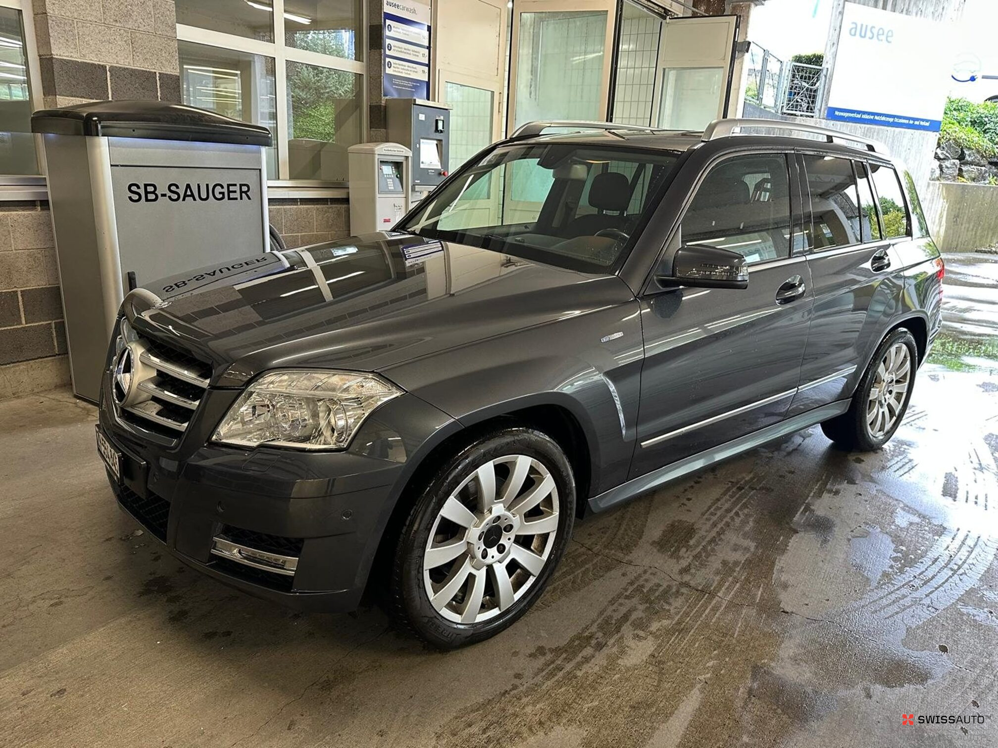 Auction Image