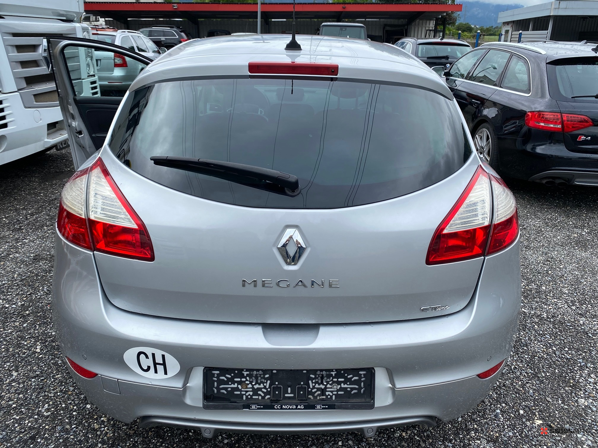 Auction Image