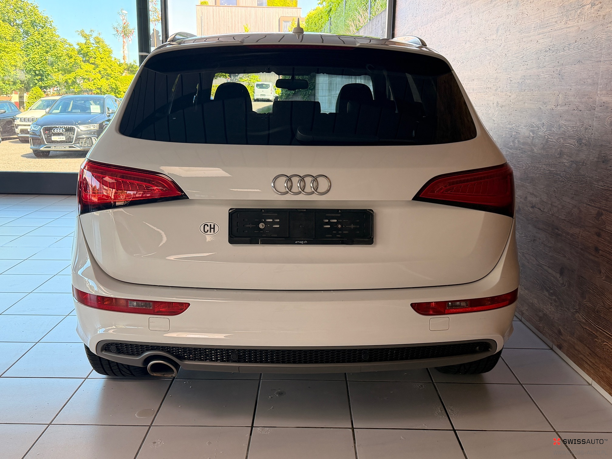 Auction Image