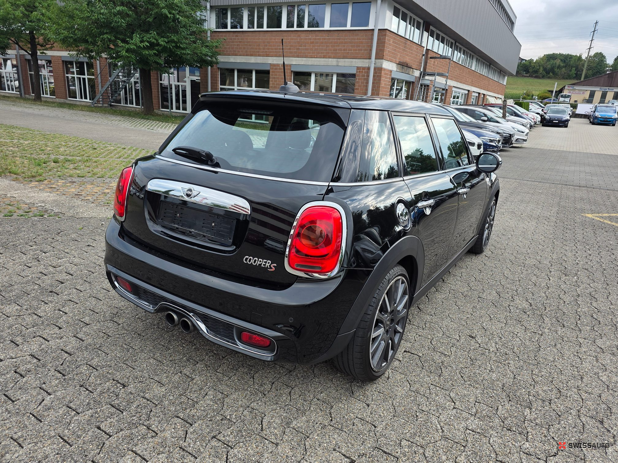 Auction Image