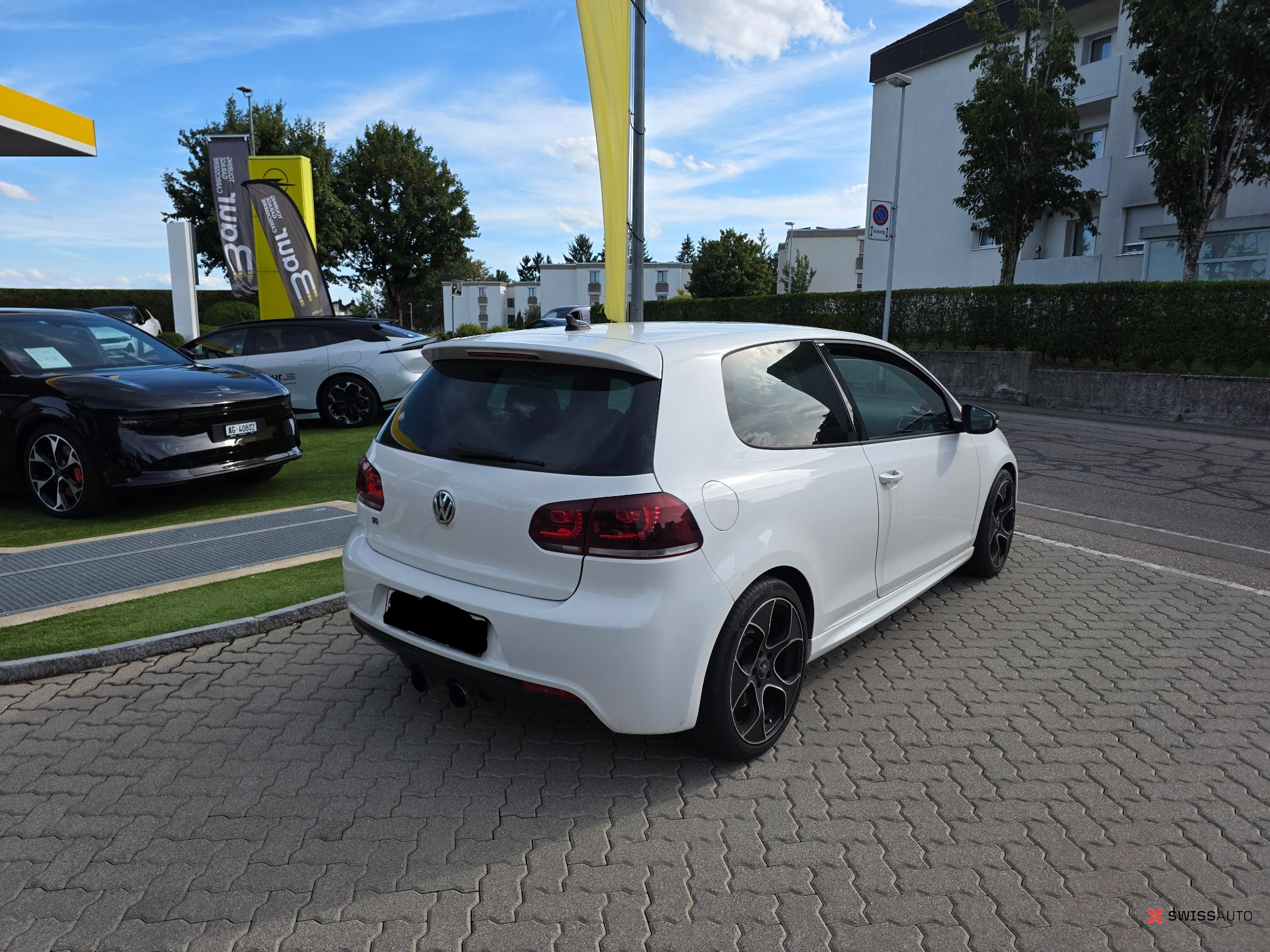 Auction Image