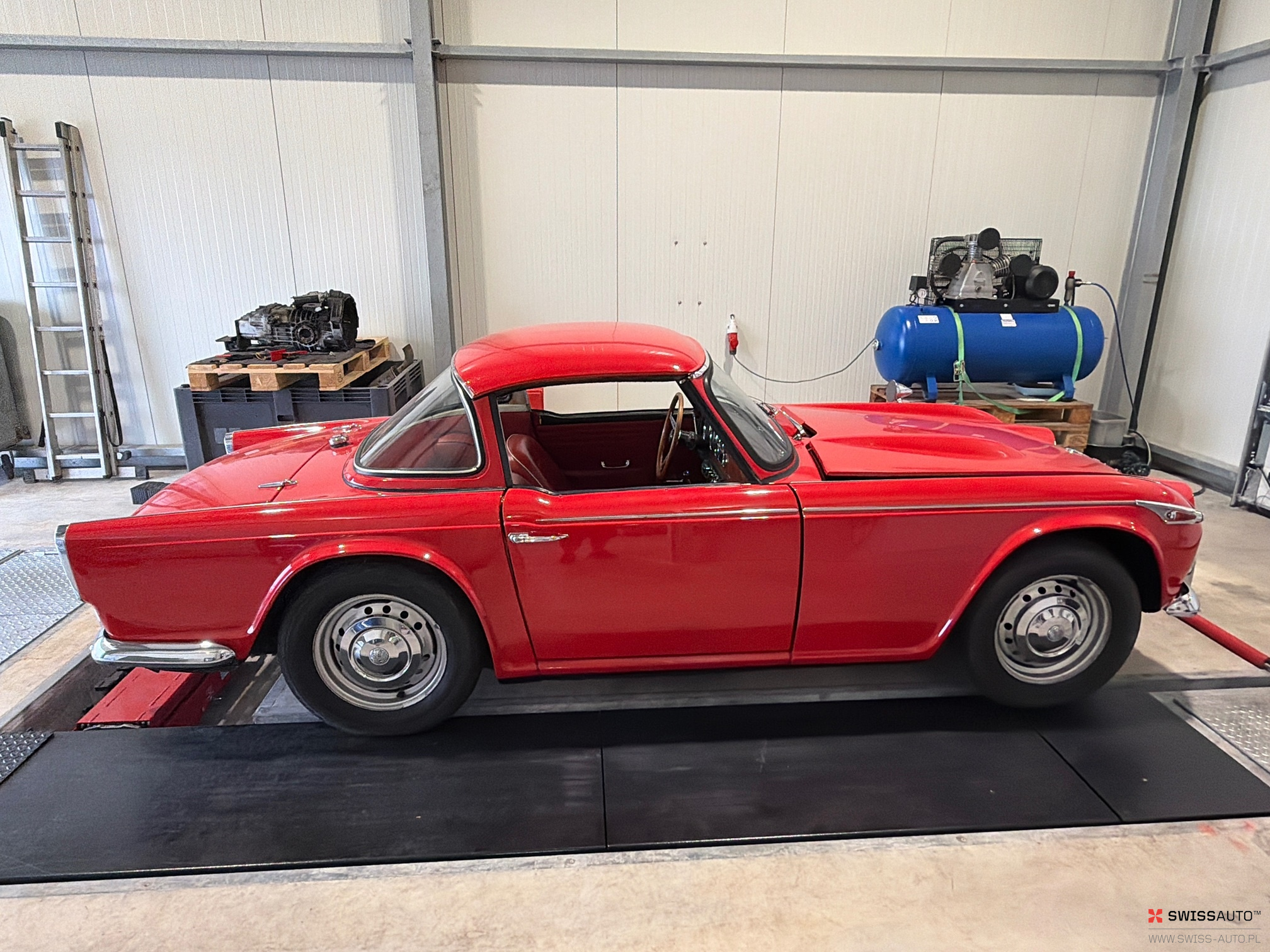 Auction Image