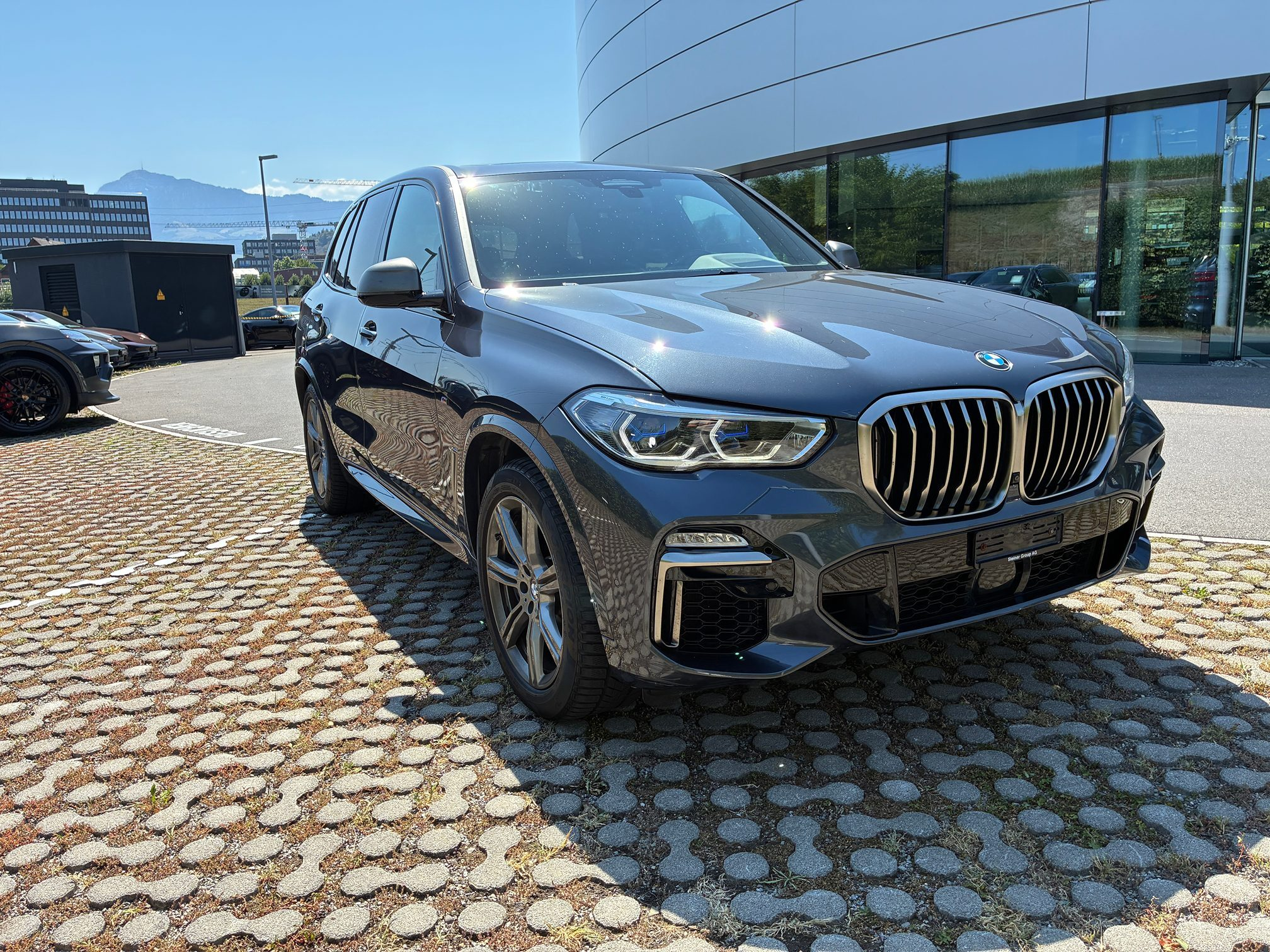 Auction Image