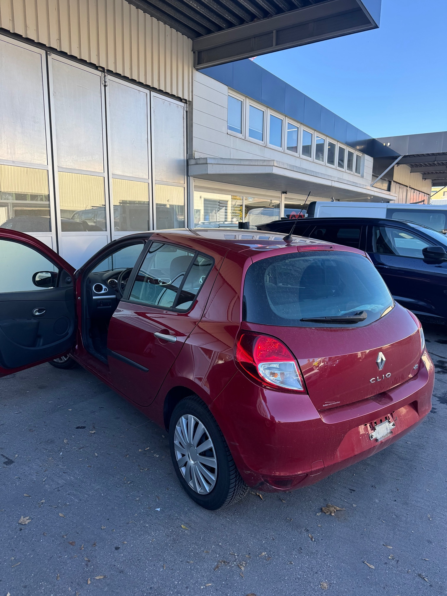 Auction Image