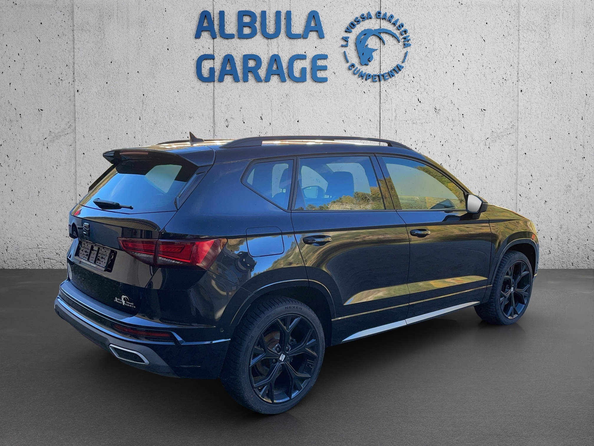 Auction Image