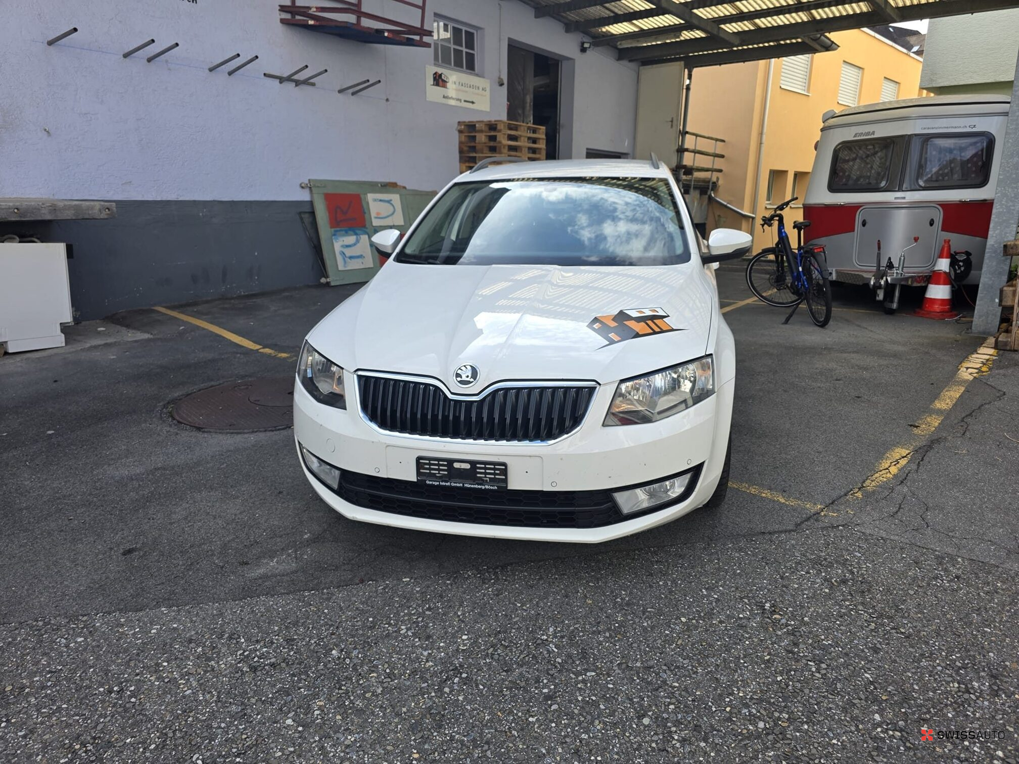 Auction Image