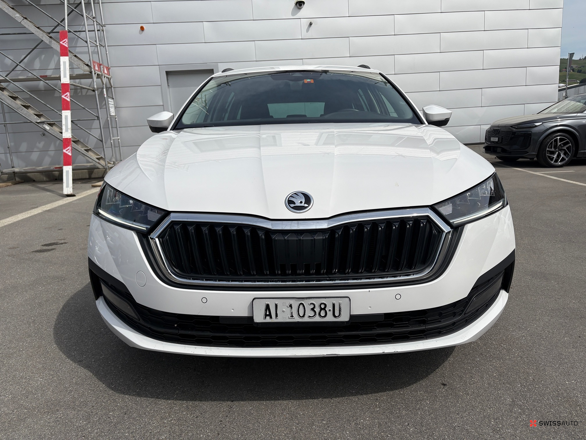 Auction Image