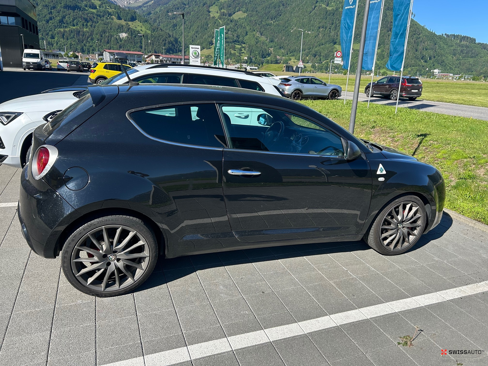 Auction Image
