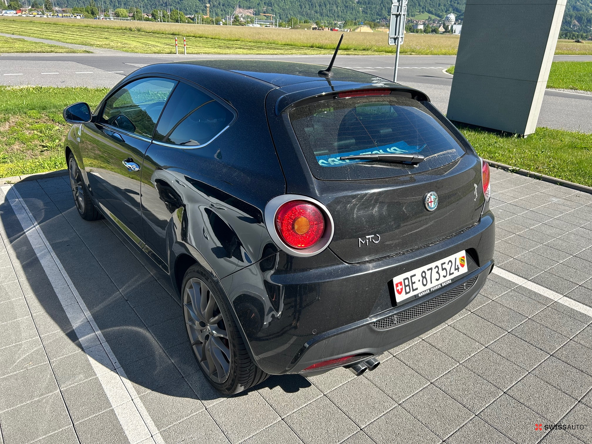 Auction Image