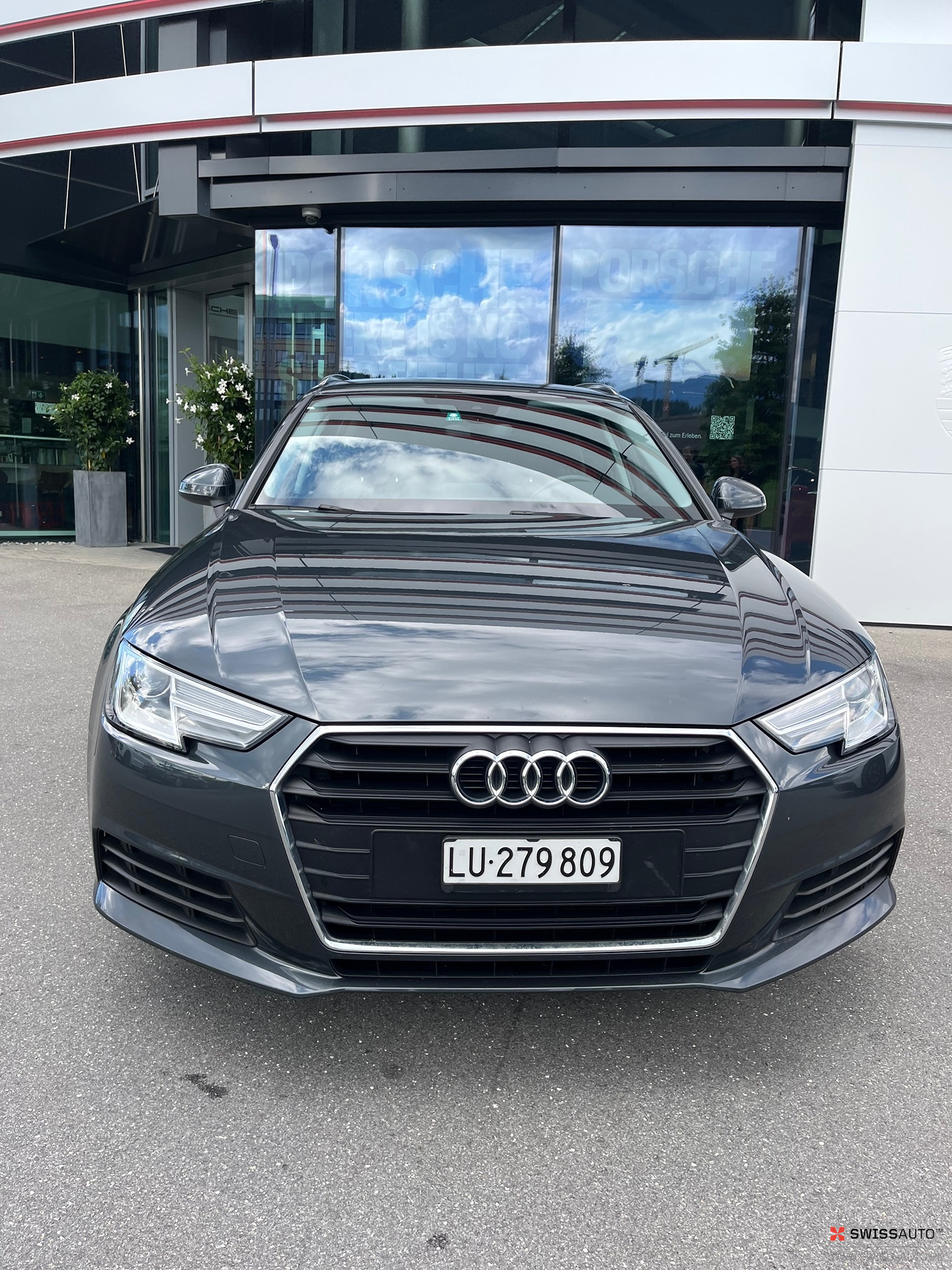 Auction Image