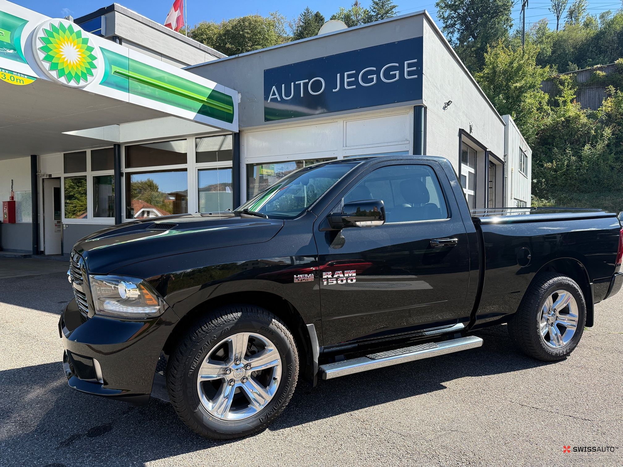 Auction Image