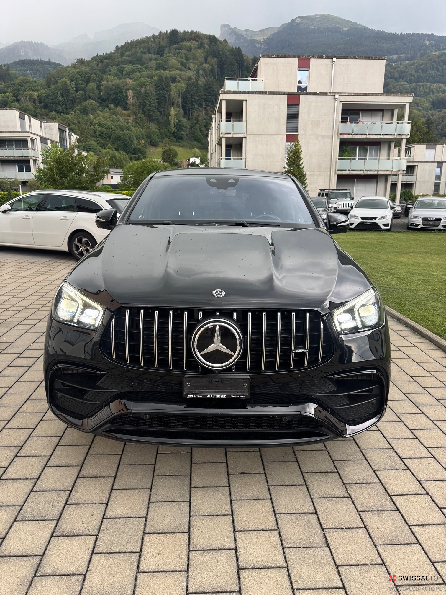 Auction Image