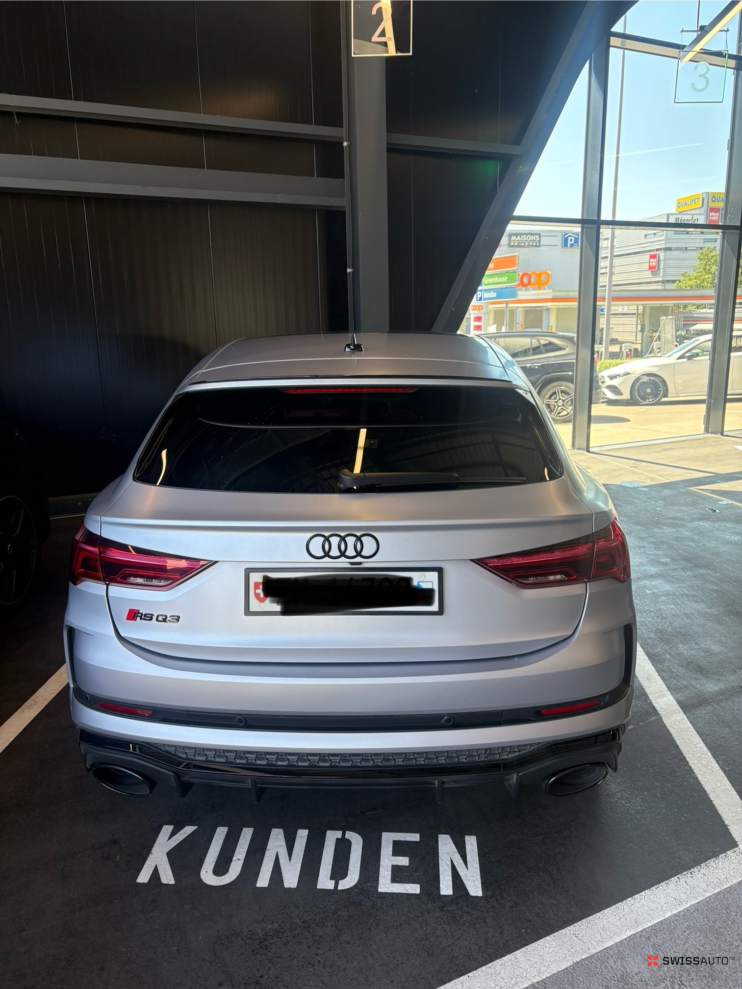 Auction Image