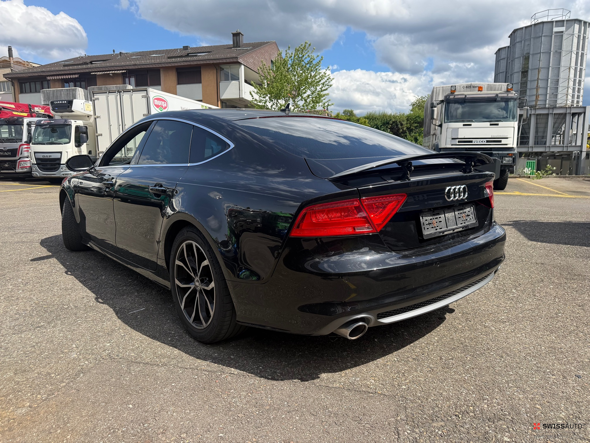 Auction Image