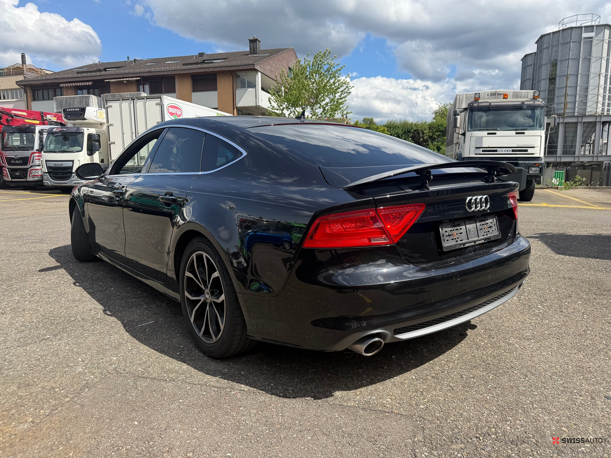 Auction Image
