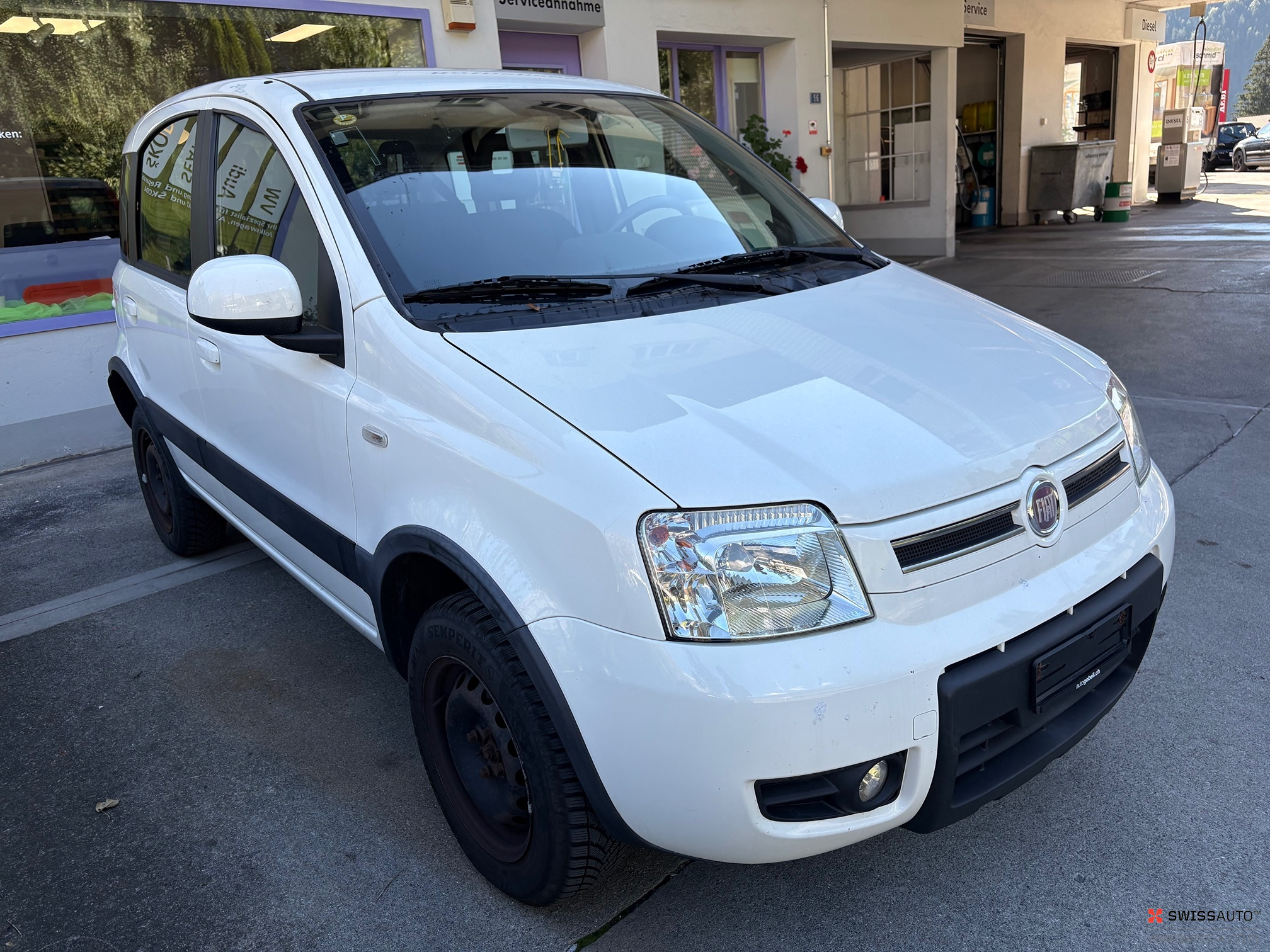 Auction Image