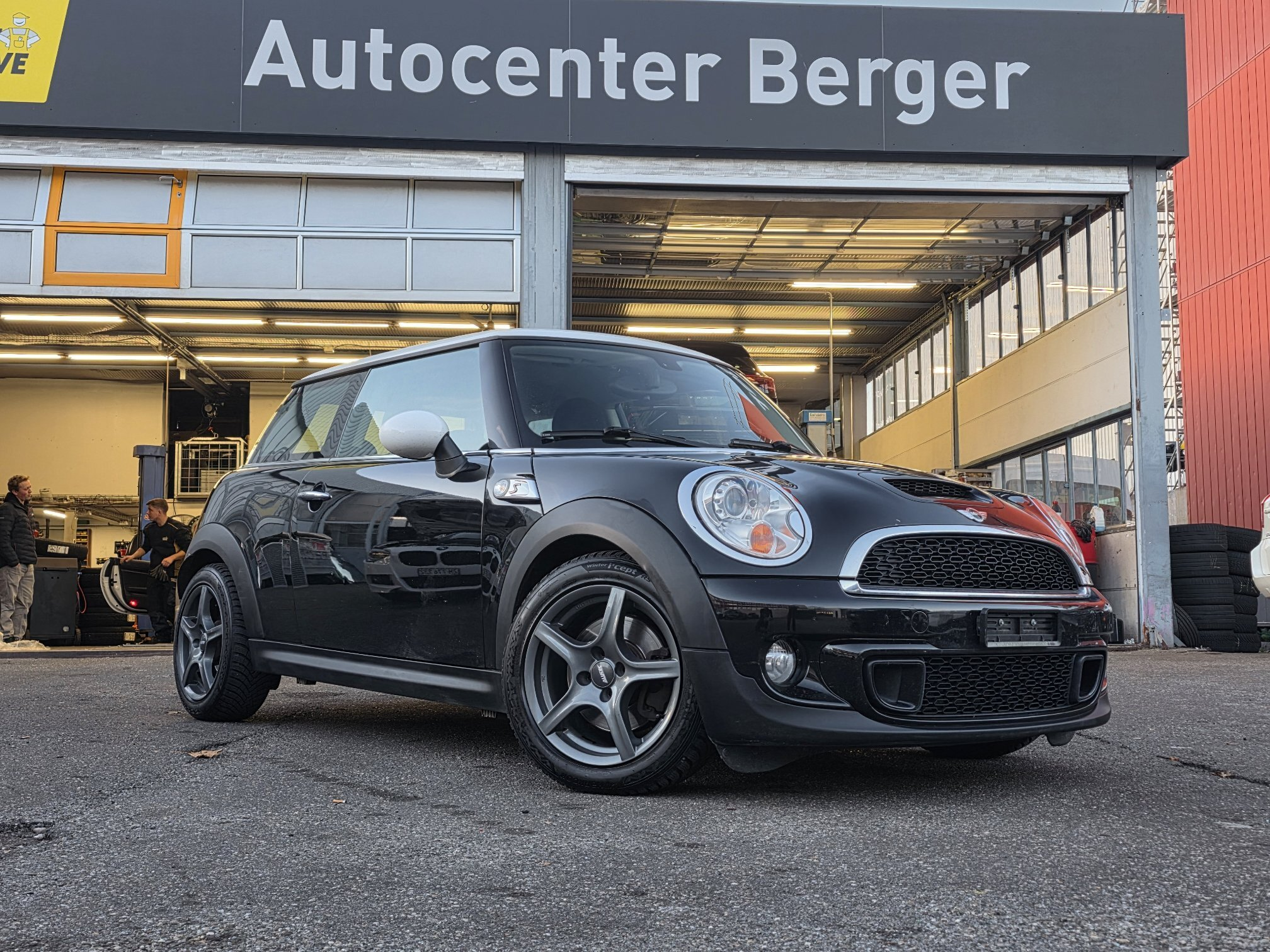 Auction Image