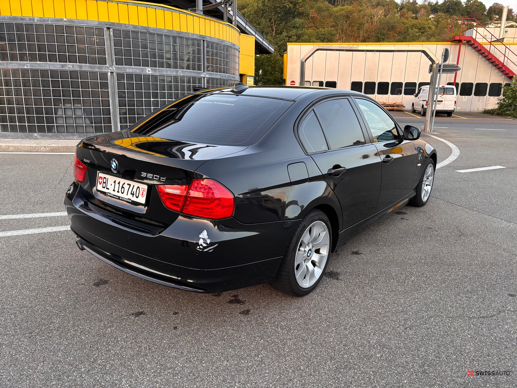 Auction Image
