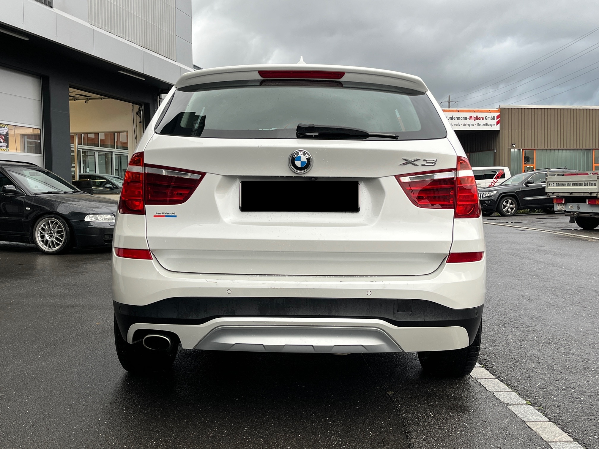 Auction Image