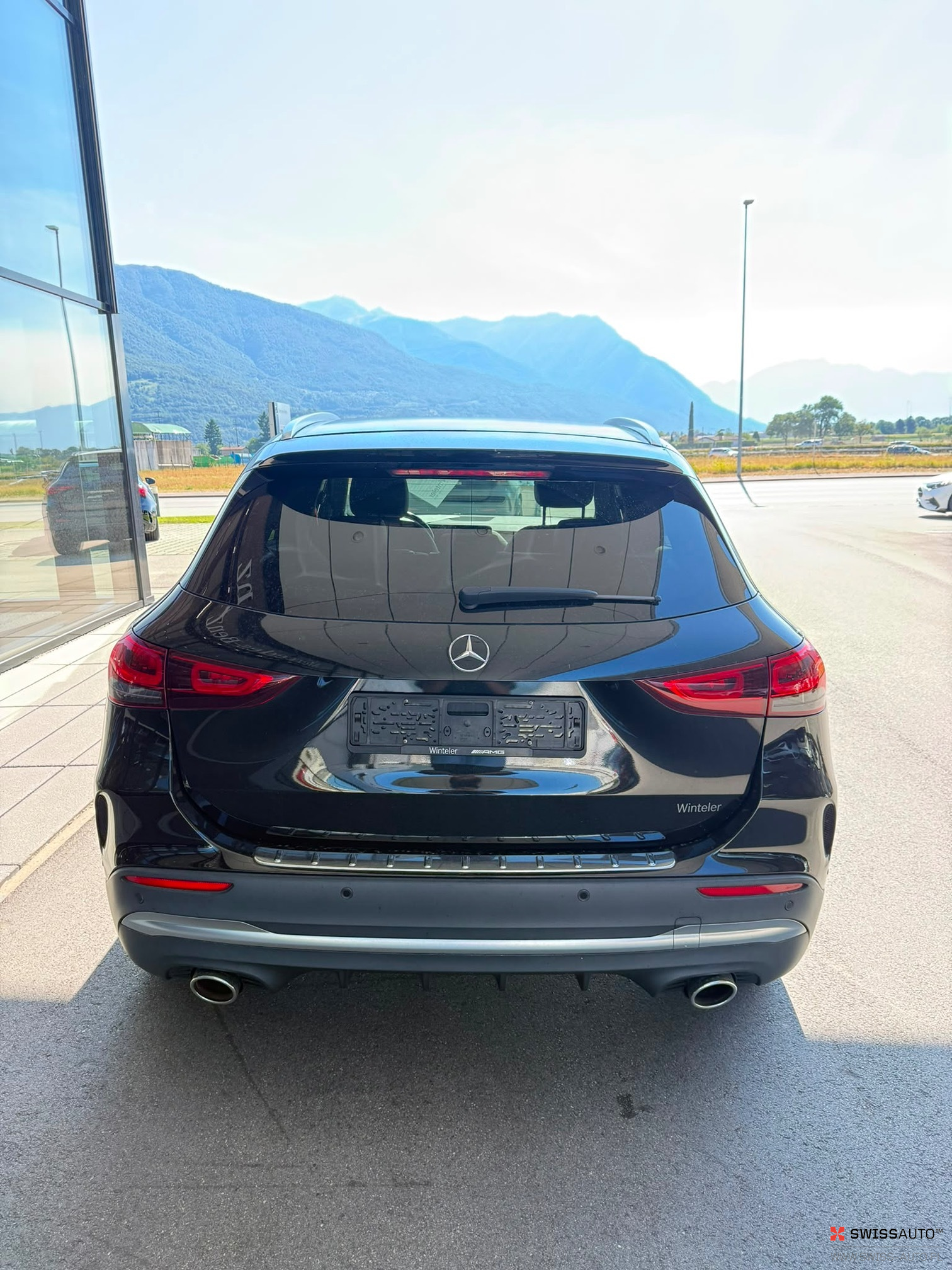 Auction Image