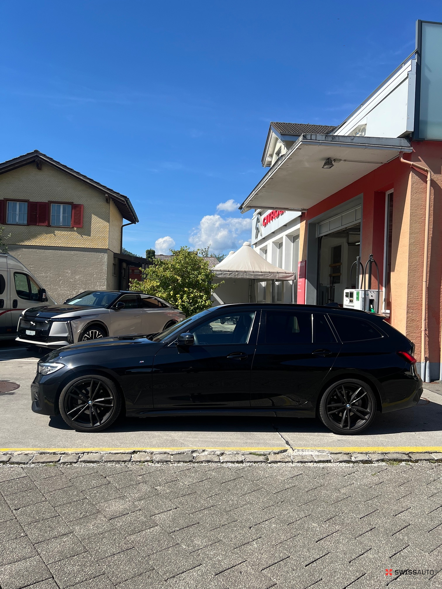 Auction Image