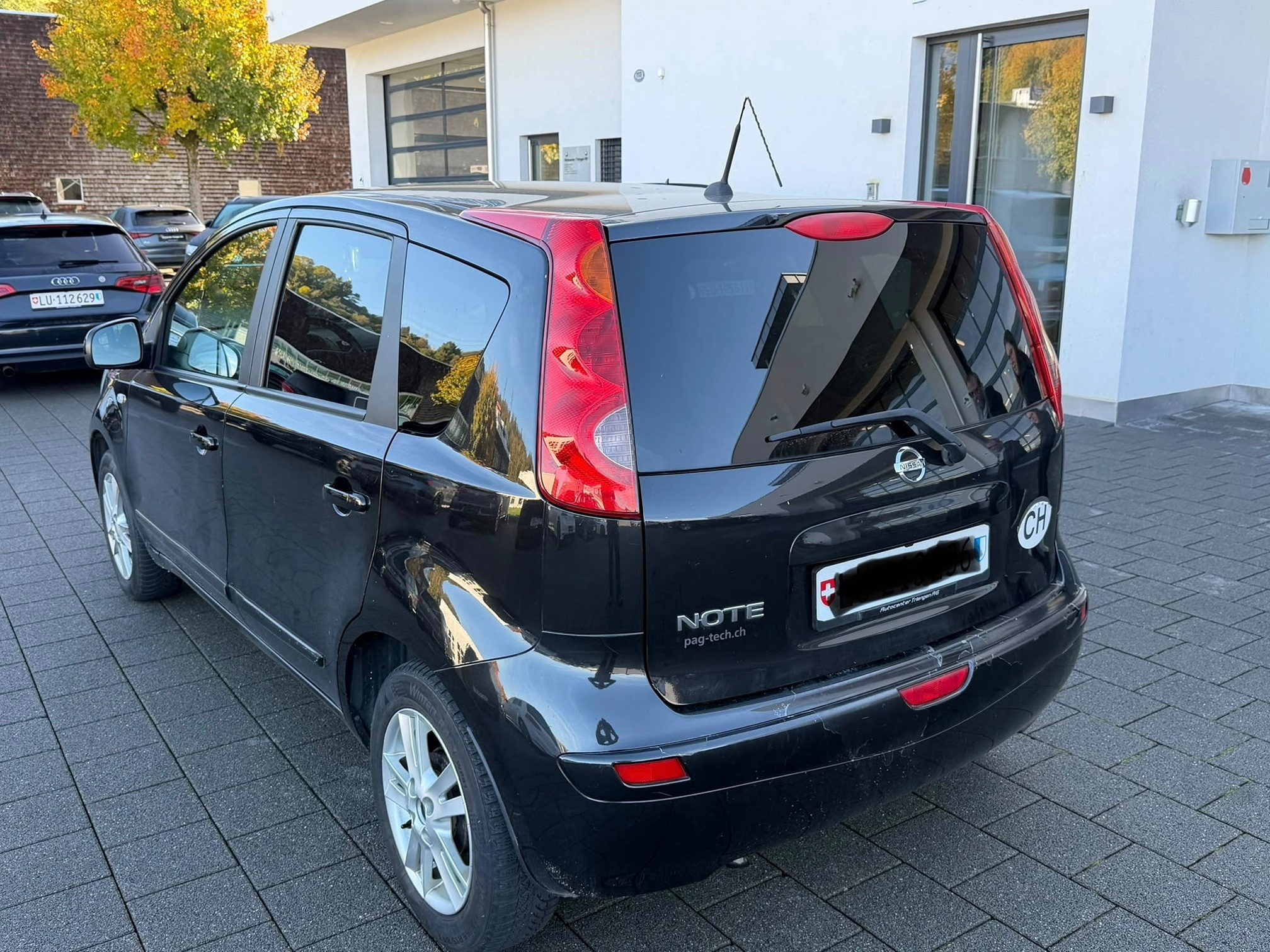 Auction Image