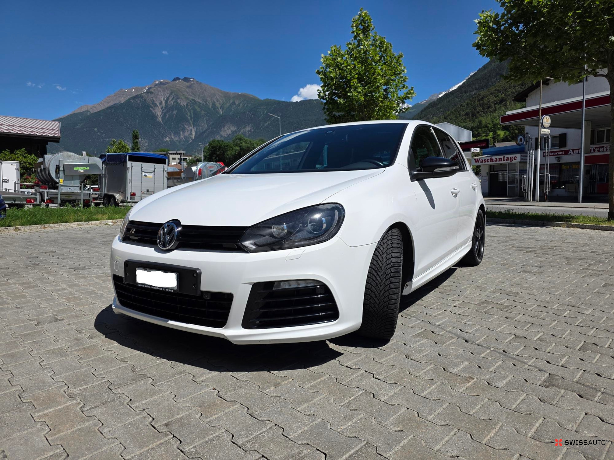 Auction Image