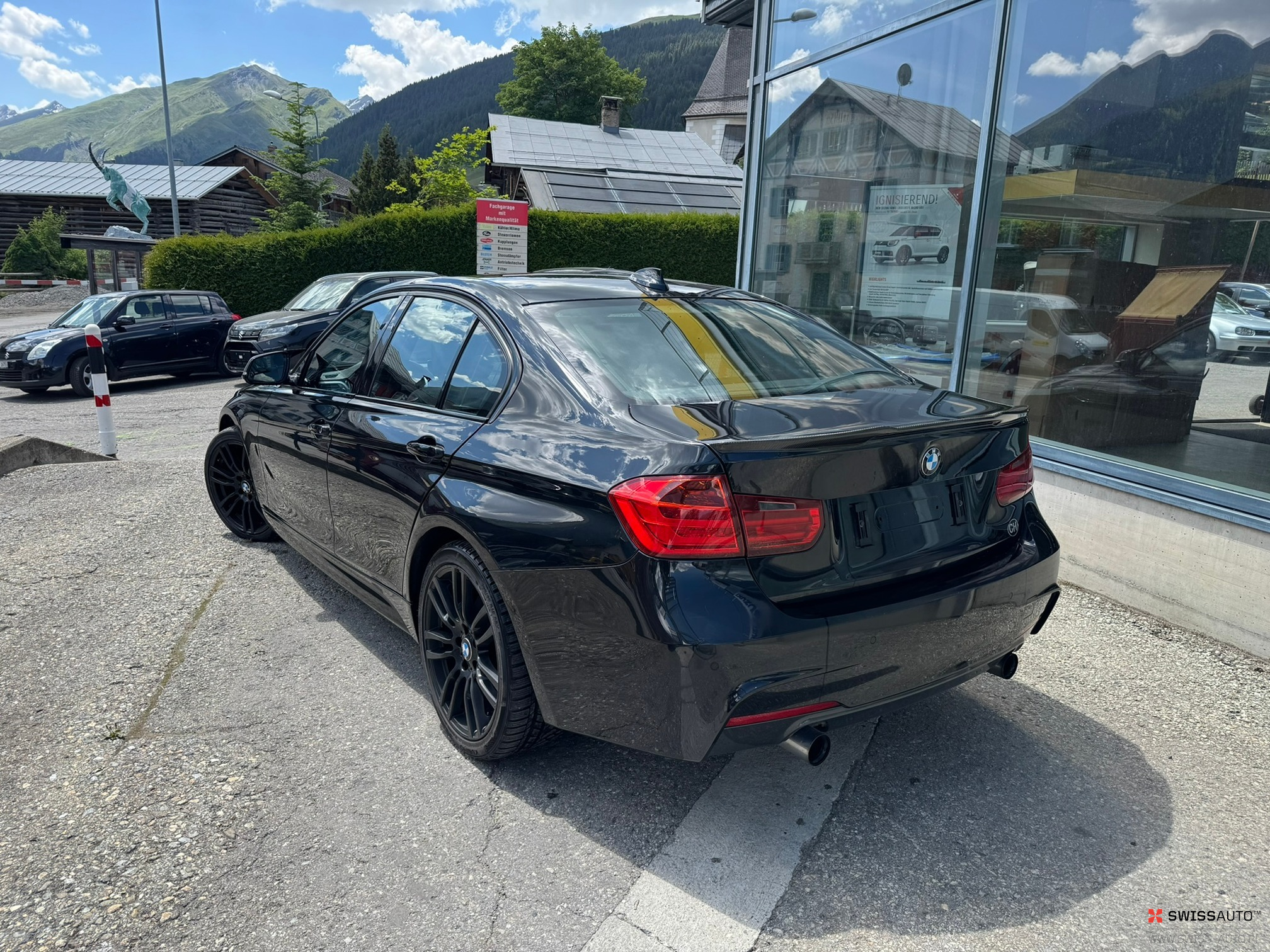 Auction Image
