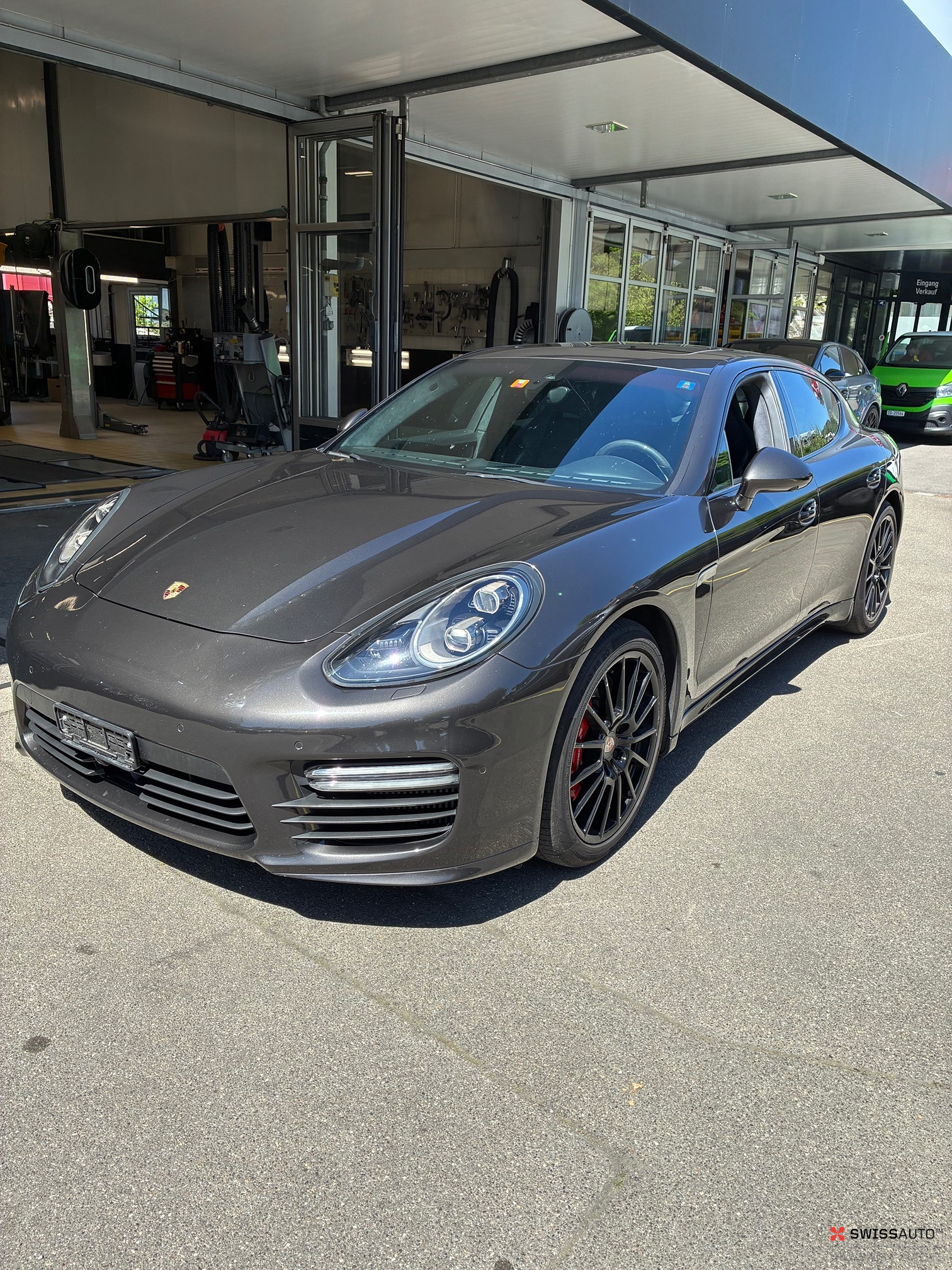 Auction Image