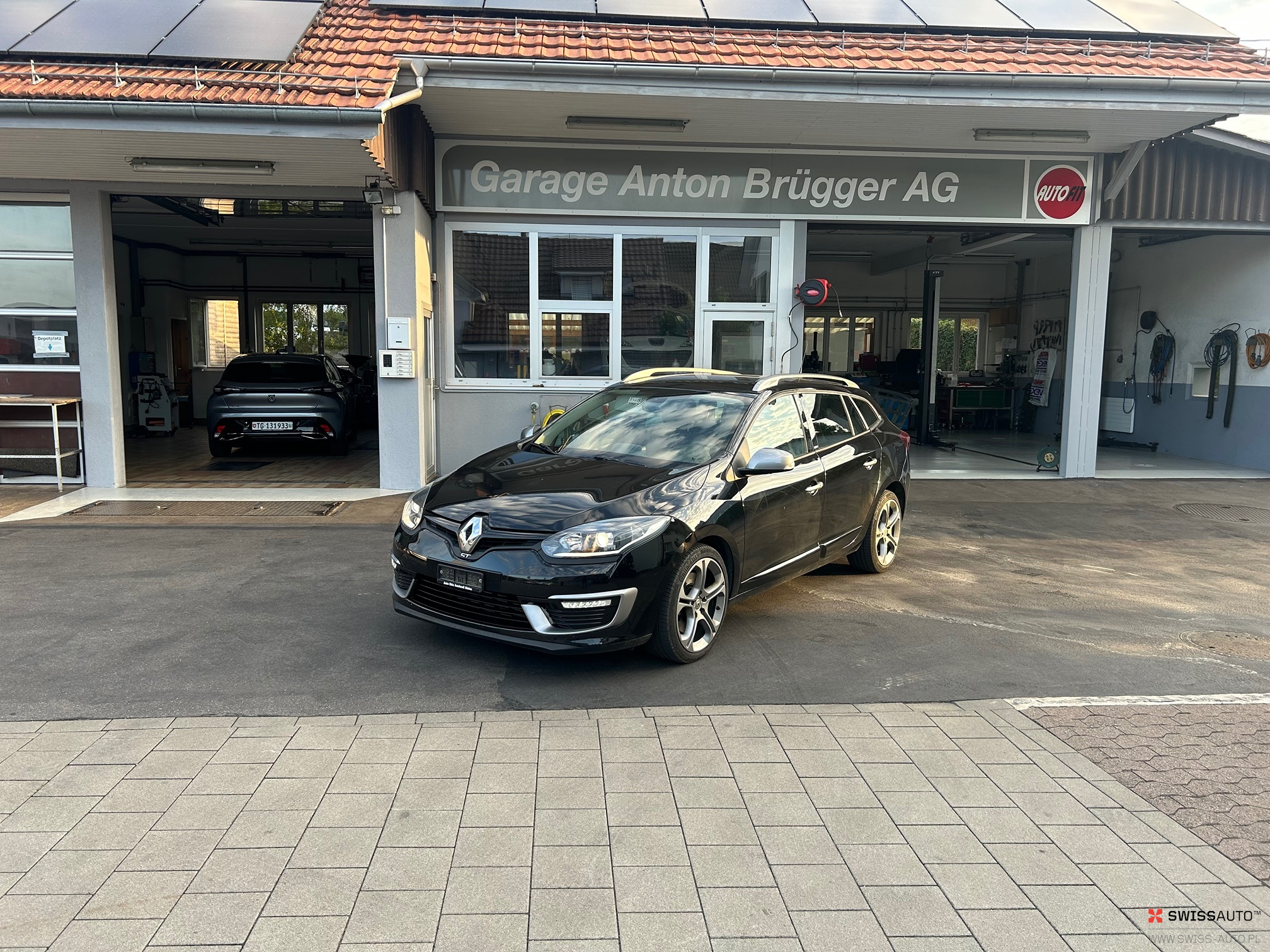 Auction Image