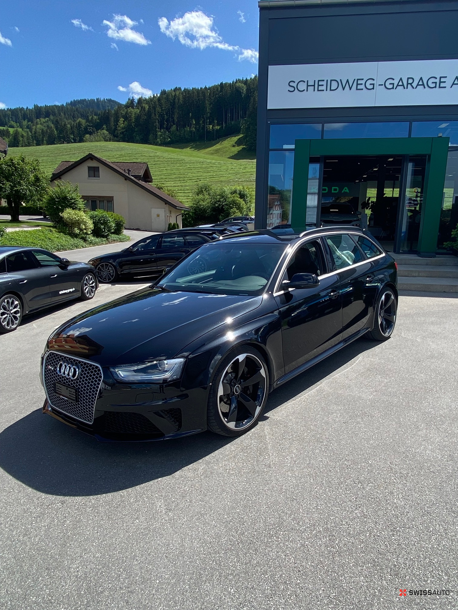 Auction Image