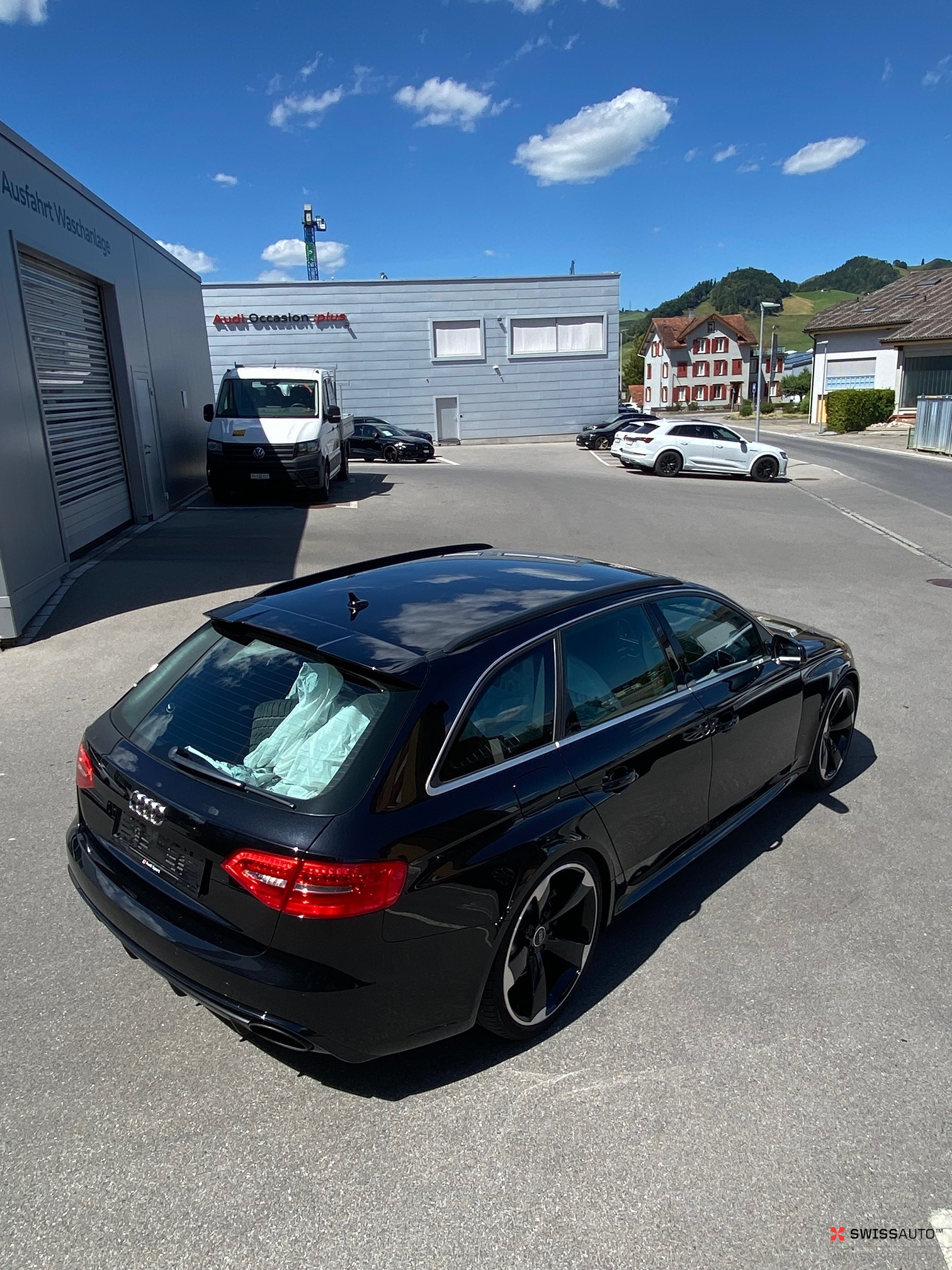Auction Image